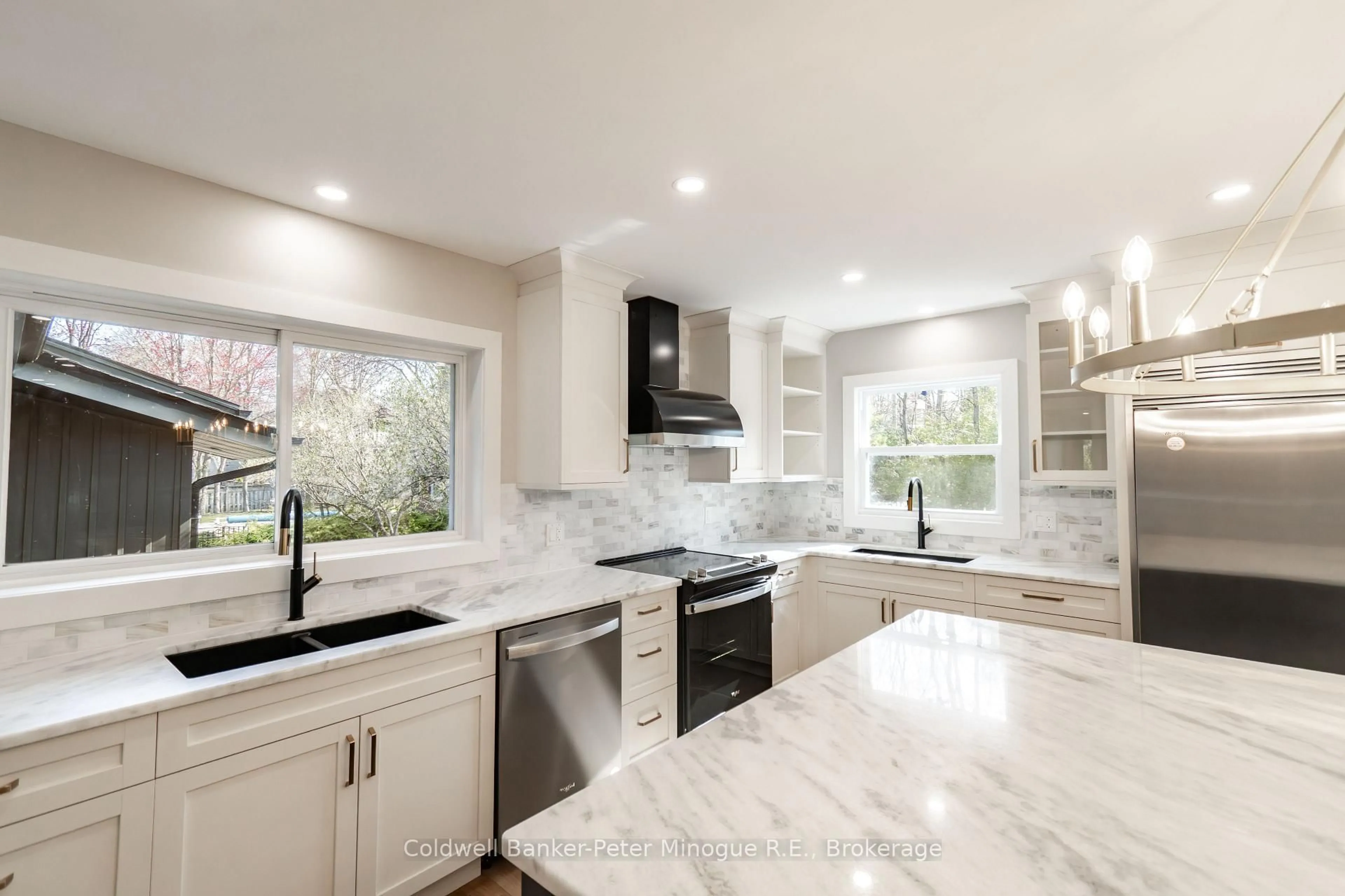 Contemporary kitchen, ceramic/tile floor for 316 Greenhill Ave, North Bay Ontario P1C 1J4