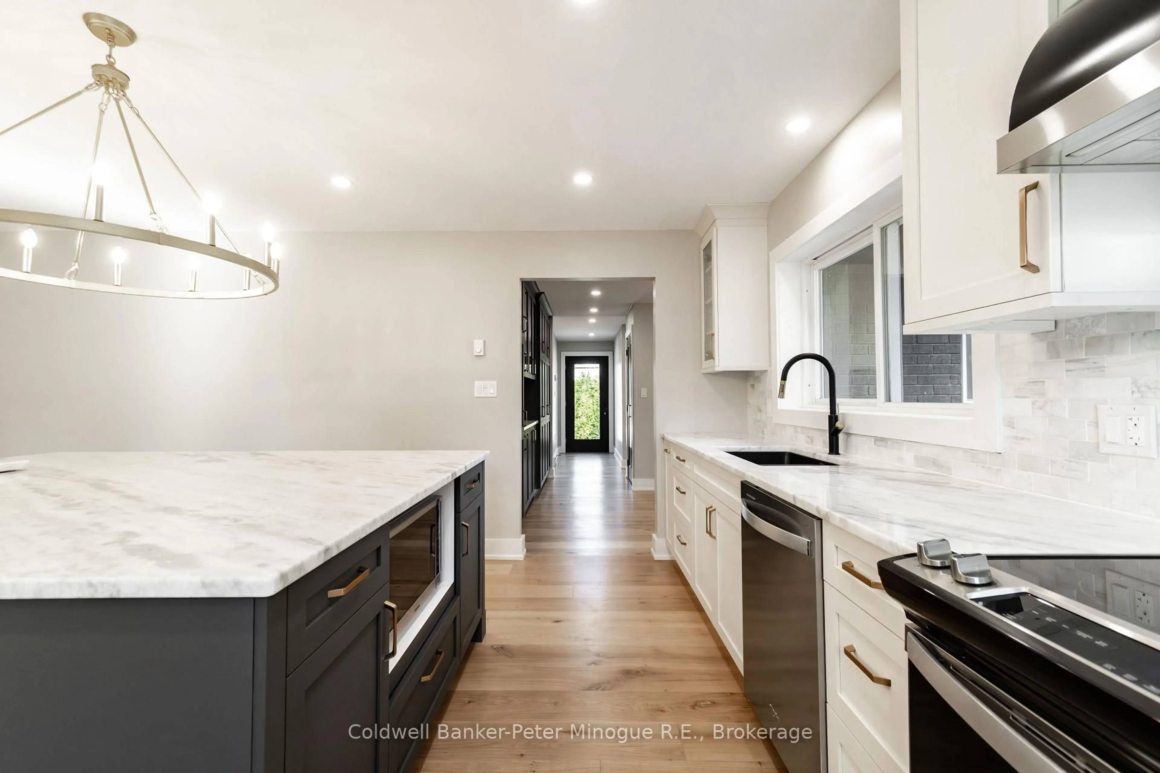 Open concept kitchen, ceramic/tile floor for 316 Greenhill Ave, North Bay Ontario P1C 1J4