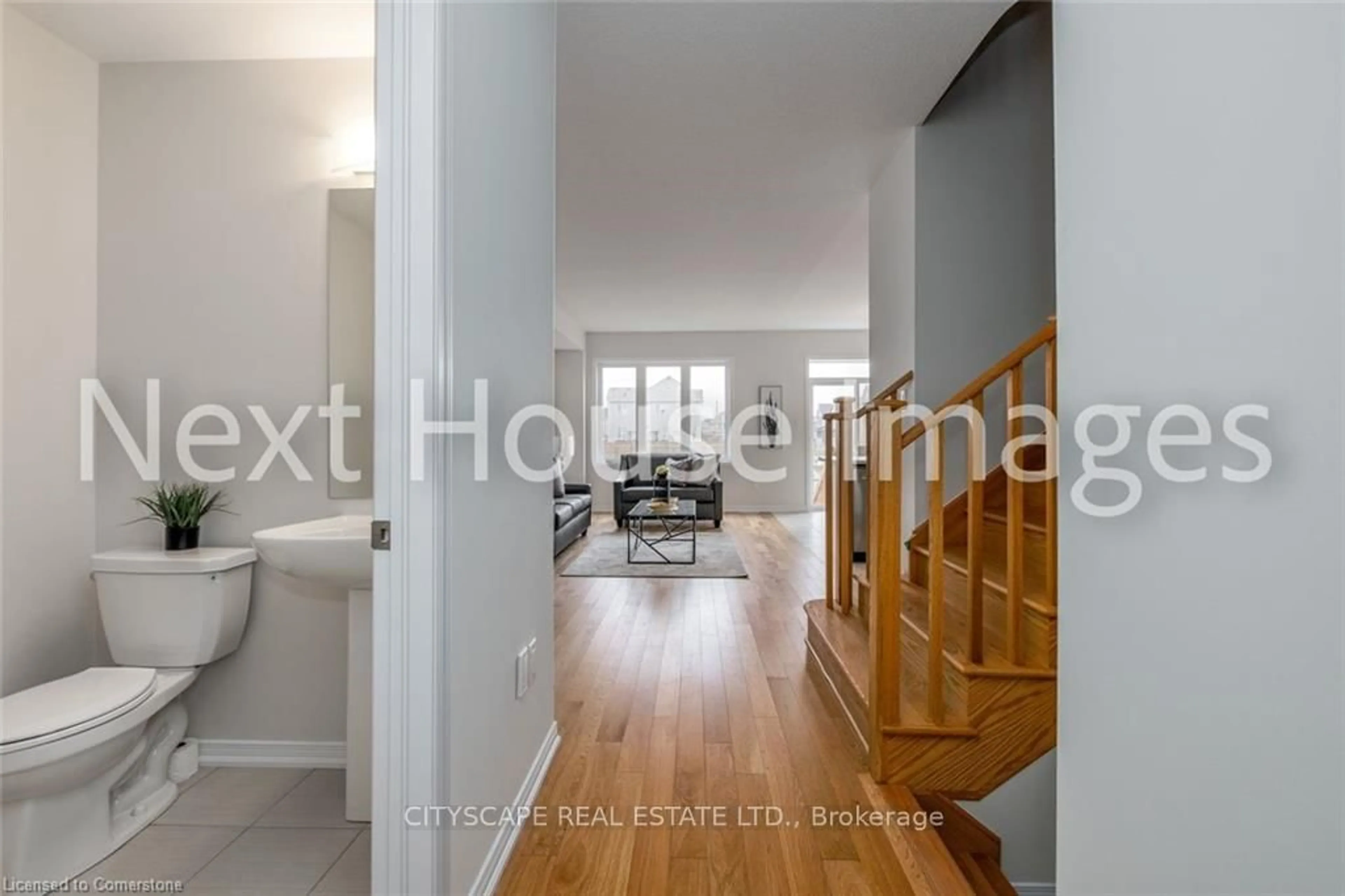 Indoor entryway for 8317 Mulberry Dr #12, Niagara Falls Ontario L2H 3S9