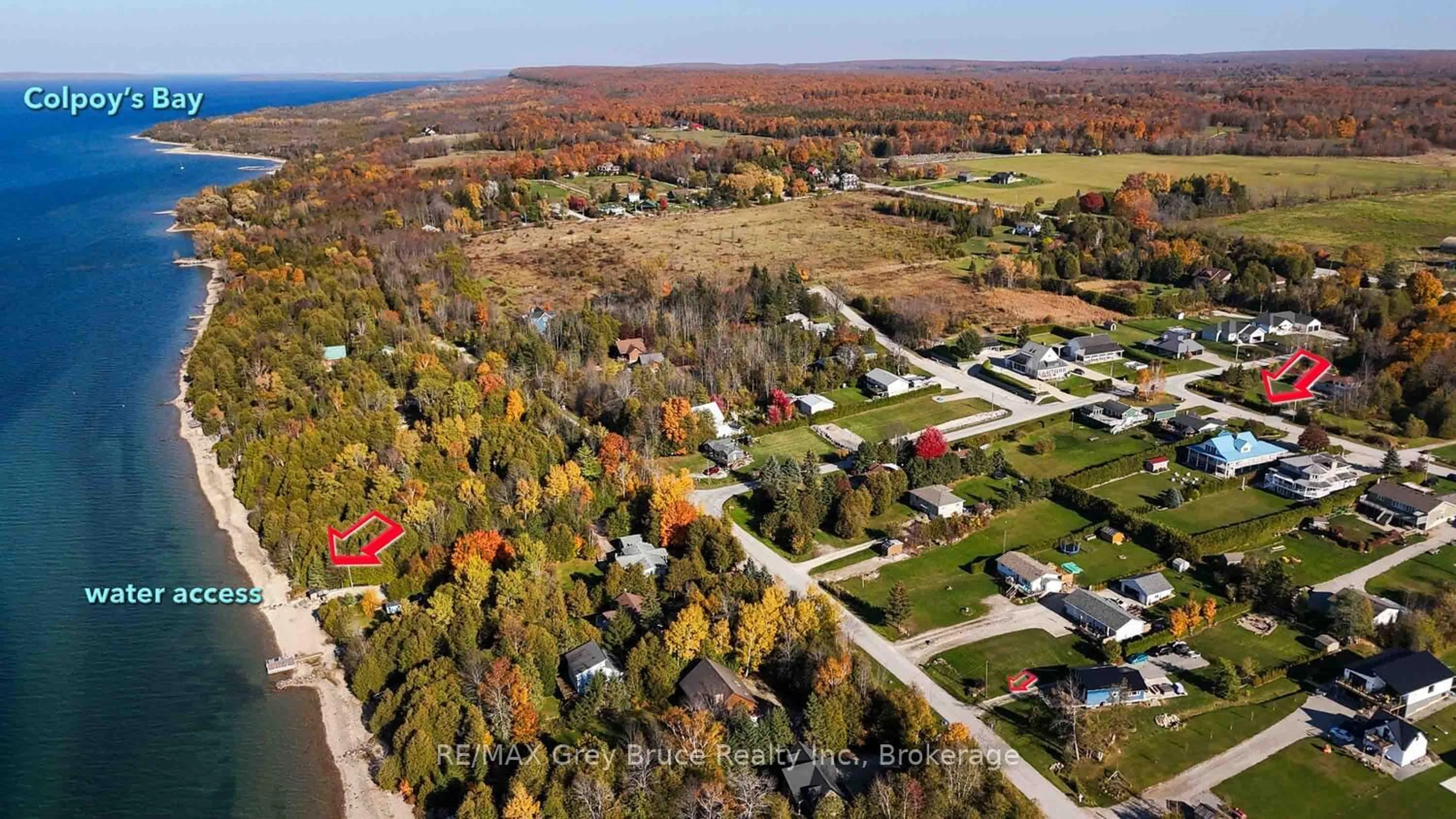 A pic from outside/outdoor area/front of a property/back of a property/a pic from drone, street for 151 Grandore St, Georgian Bluffs Ontario N0H 2T0