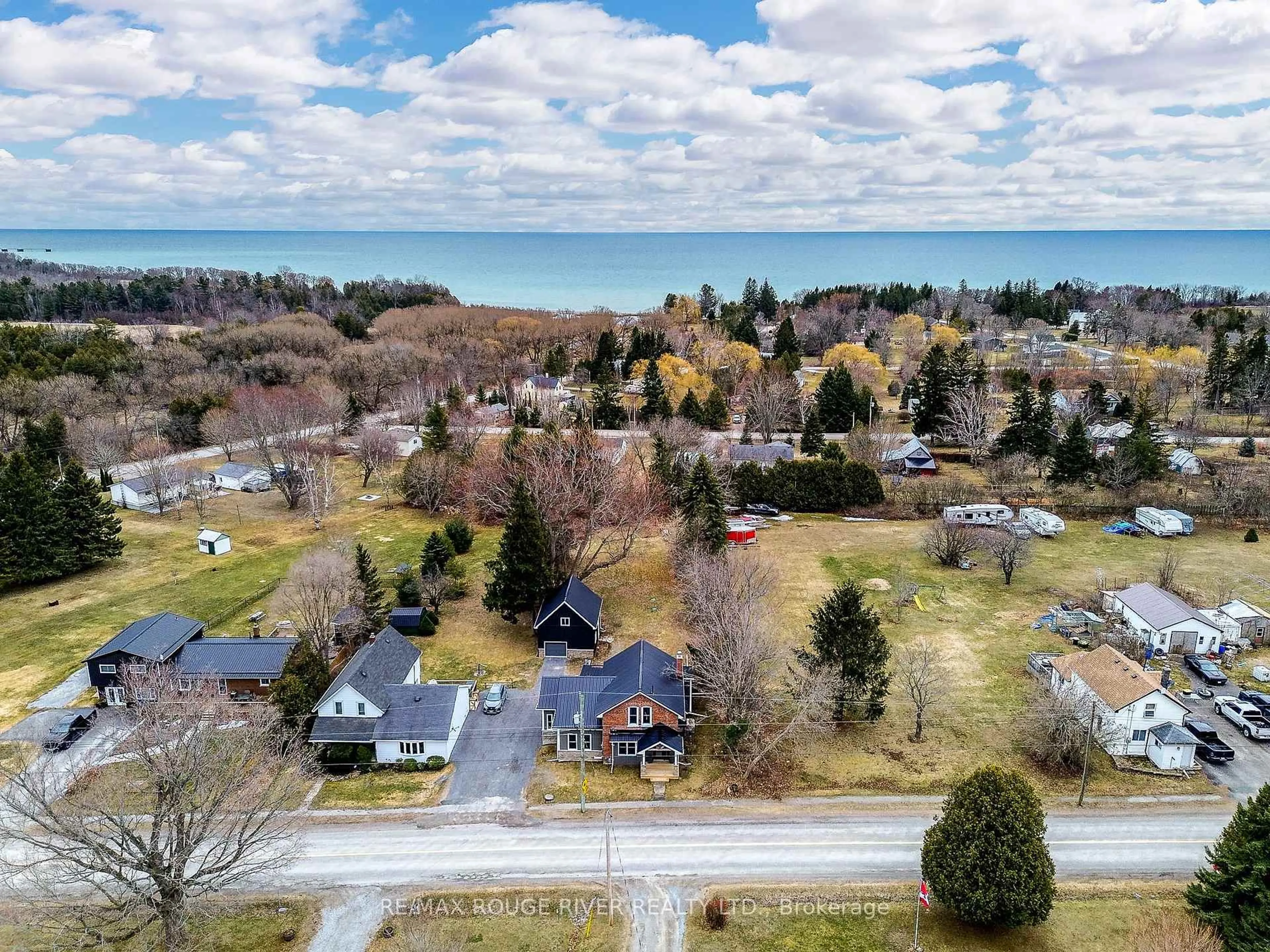 A pic from outside/outdoor area/front of a property/back of a property/a pic from drone, water/lake/river/ocean view for 1017 County 31 Rd, Alnwick/Haldimand Ontario K0K 1S0