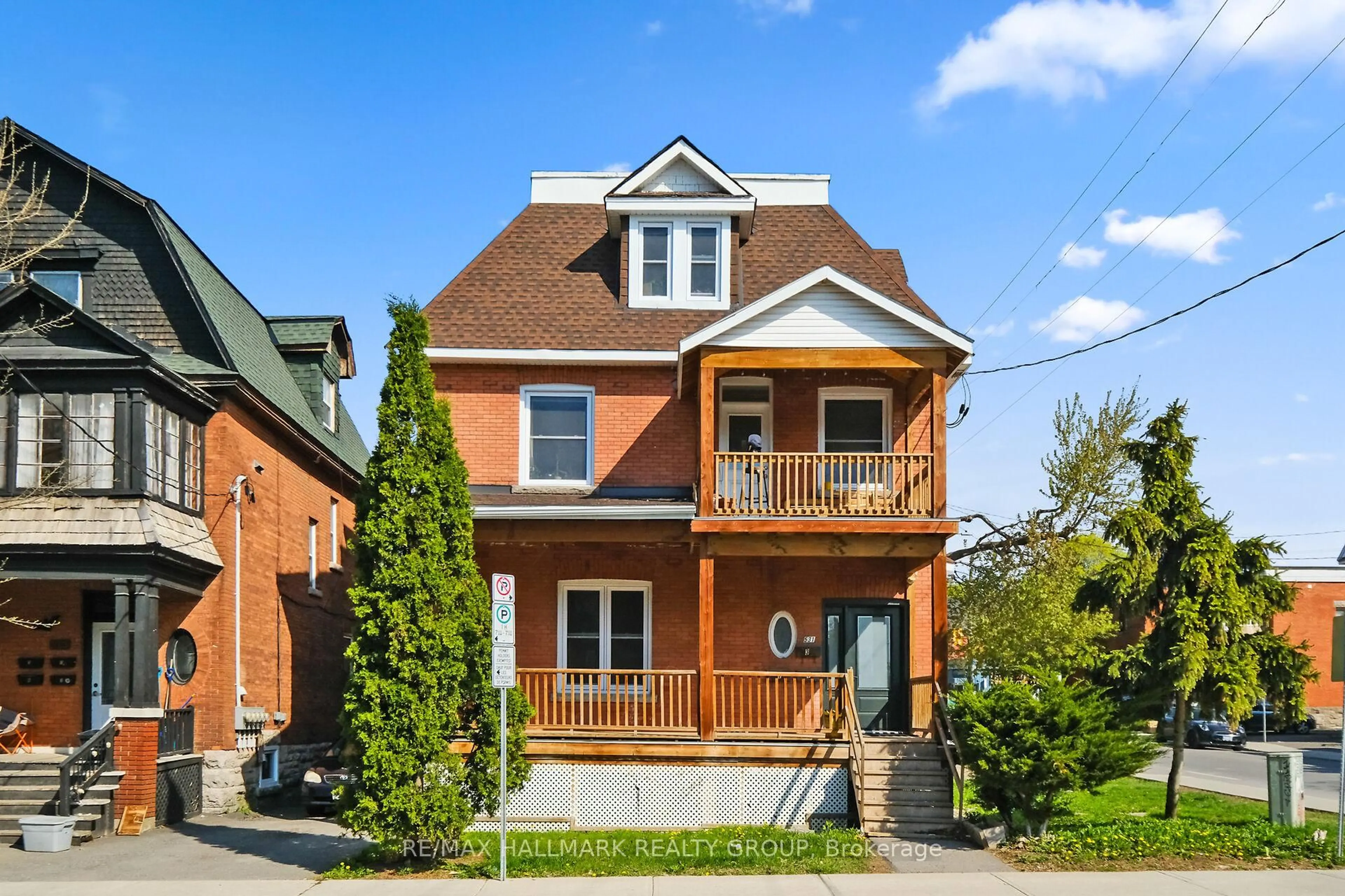 Home with brick exterior material, street for 531 McLeod St, Ottawa Ontario K1R 5R2