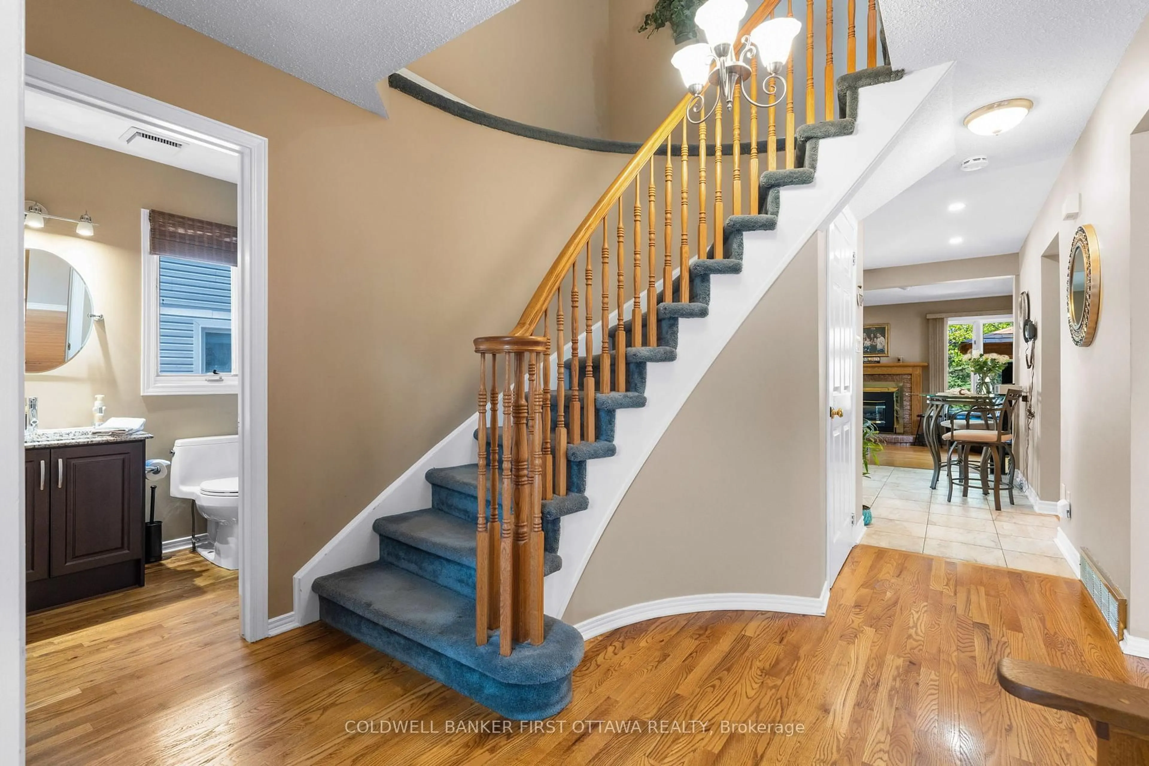 Stairs for 64 Tartan Dr, Barrhaven Ontario K2J 2V6