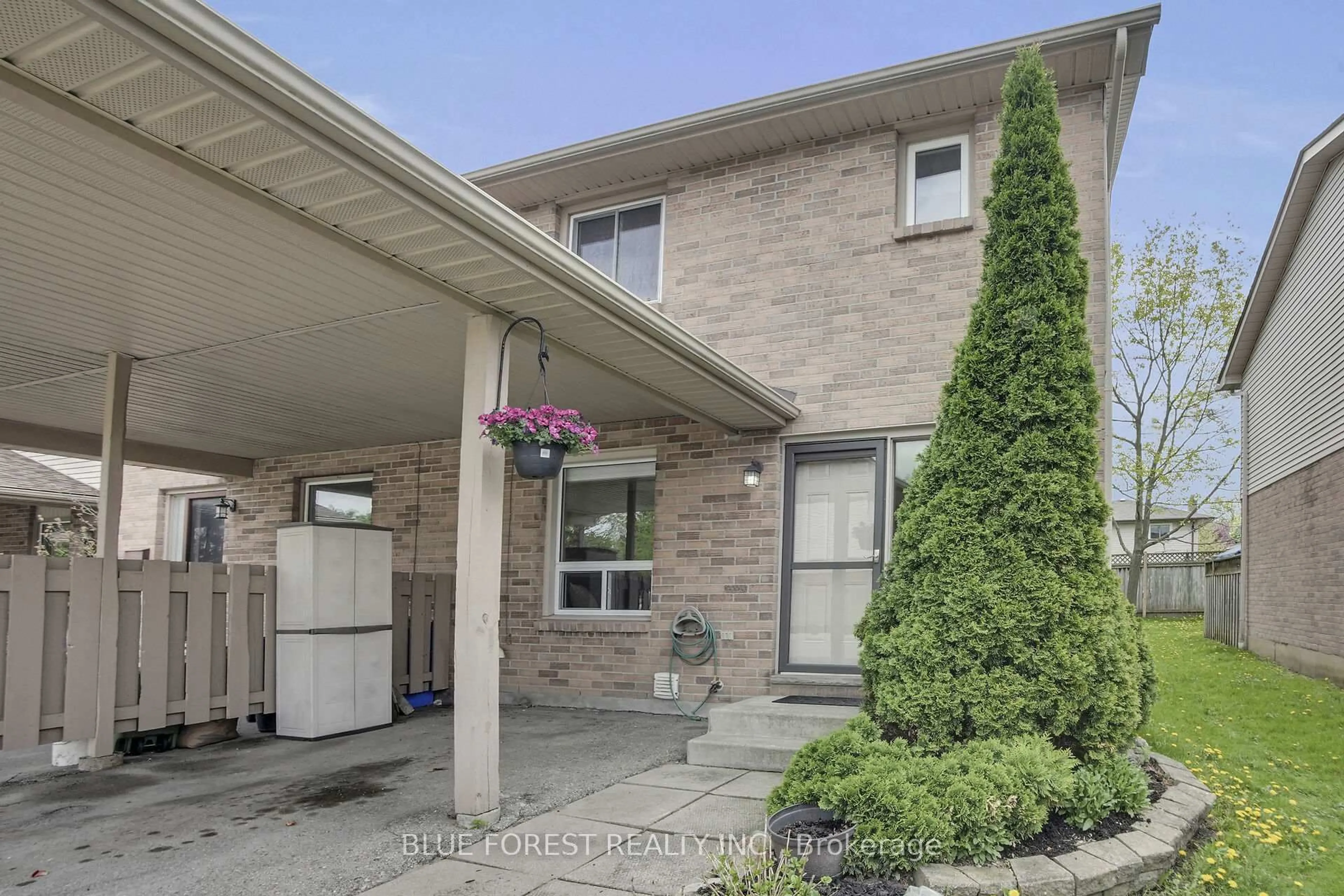 Unknown for 720 Deveron Cres #29, London South Ontario N5Z 4W6