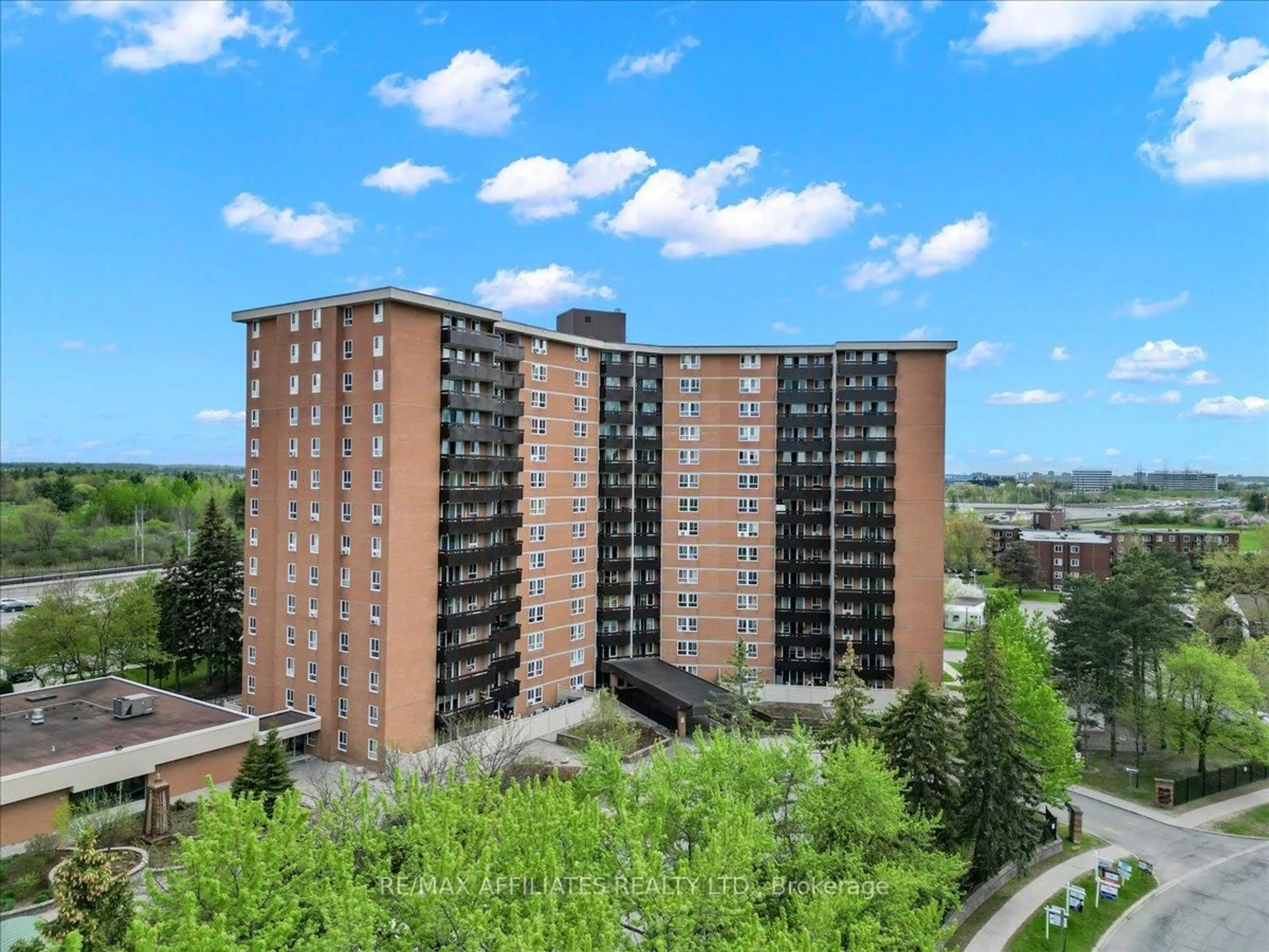 A pic from outside/outdoor area/front of a property/back of a property/a pic from drone, city buildings view from balcony for 2000 Jasmine Cres #706, Ottawa Ontario K1J 8K4