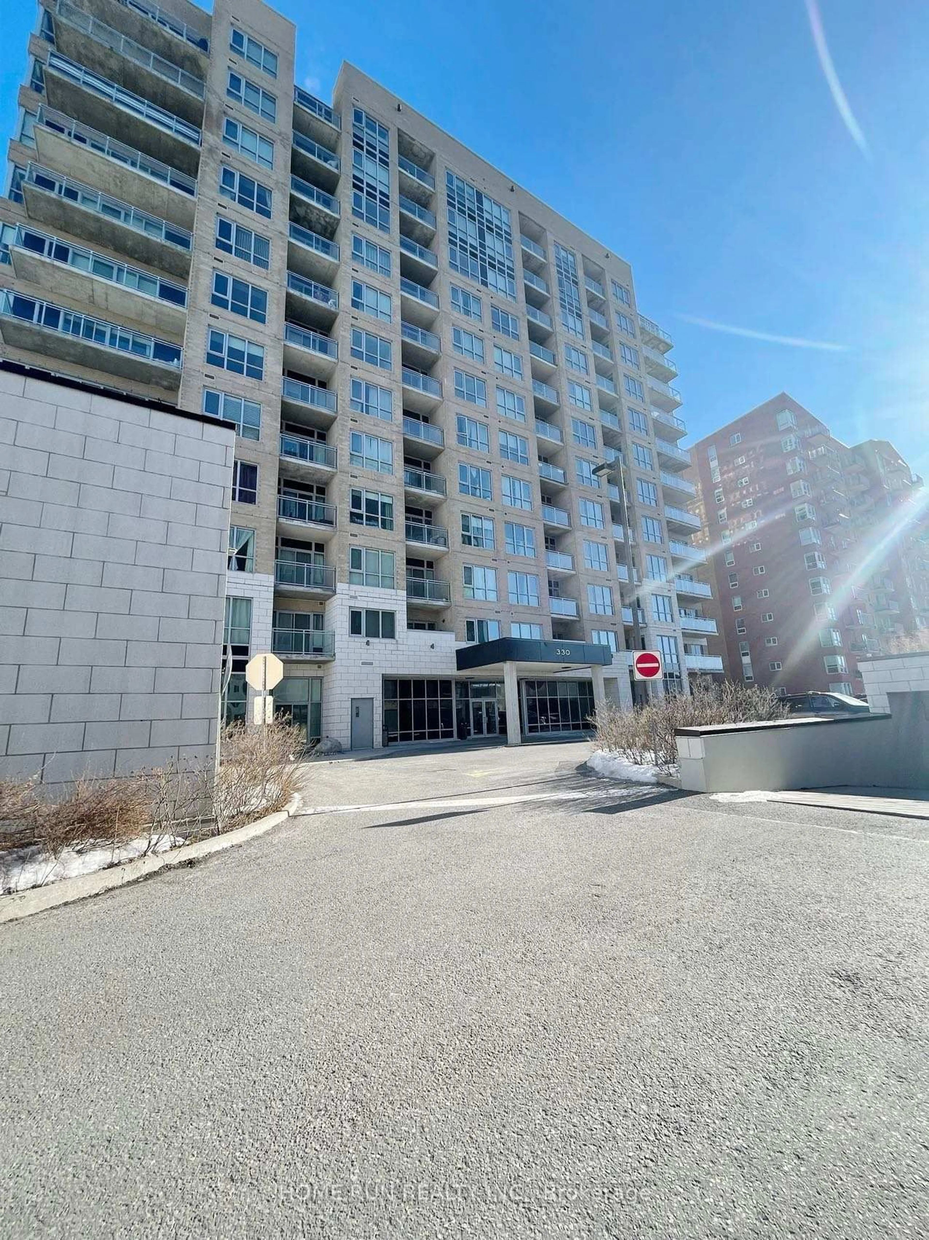 Unknown for 330 Titan Private N/A #708, Ottawa Ontario K2G 1G3