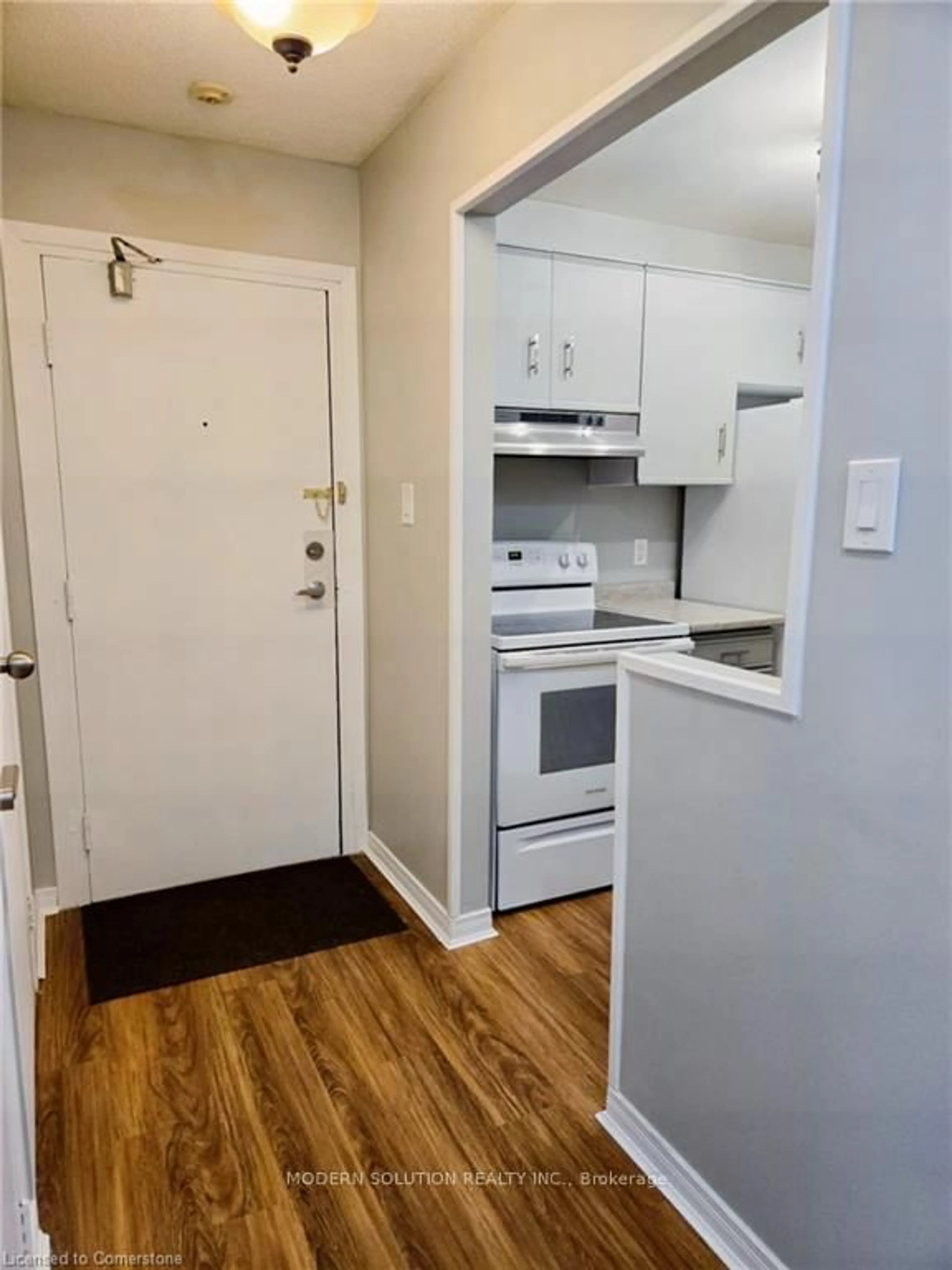 Standard kitchen, unknown for 2230 Trafalgar St #315, London East Ontario N5V 4J9