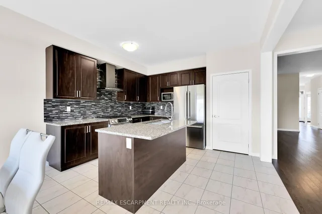 Additional property image - 12 Midhurst Hts