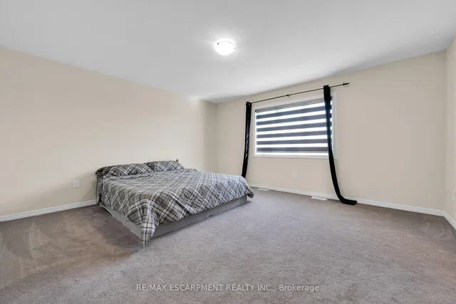 Additional property image - 12 Midhurst Hts