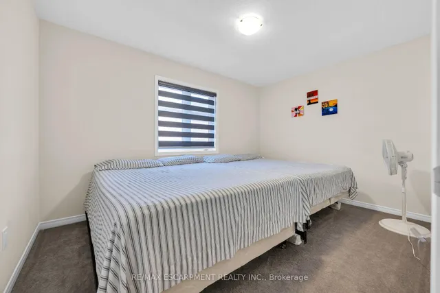 Additional property image - 12 Midhurst Hts
