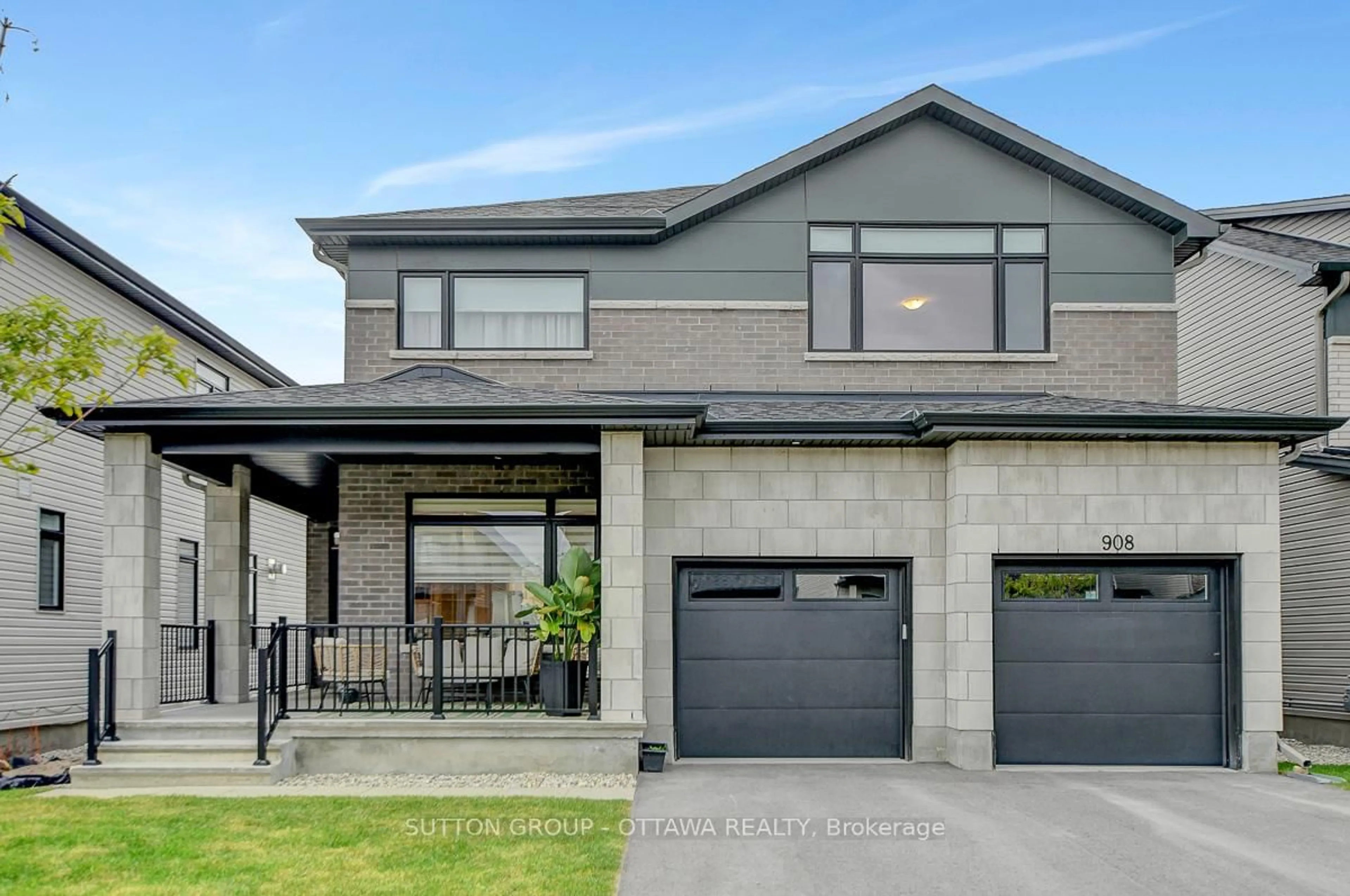Home with brick exterior material, street for 908 Duxbury Lane, Manotick Ontario K4M 0M3