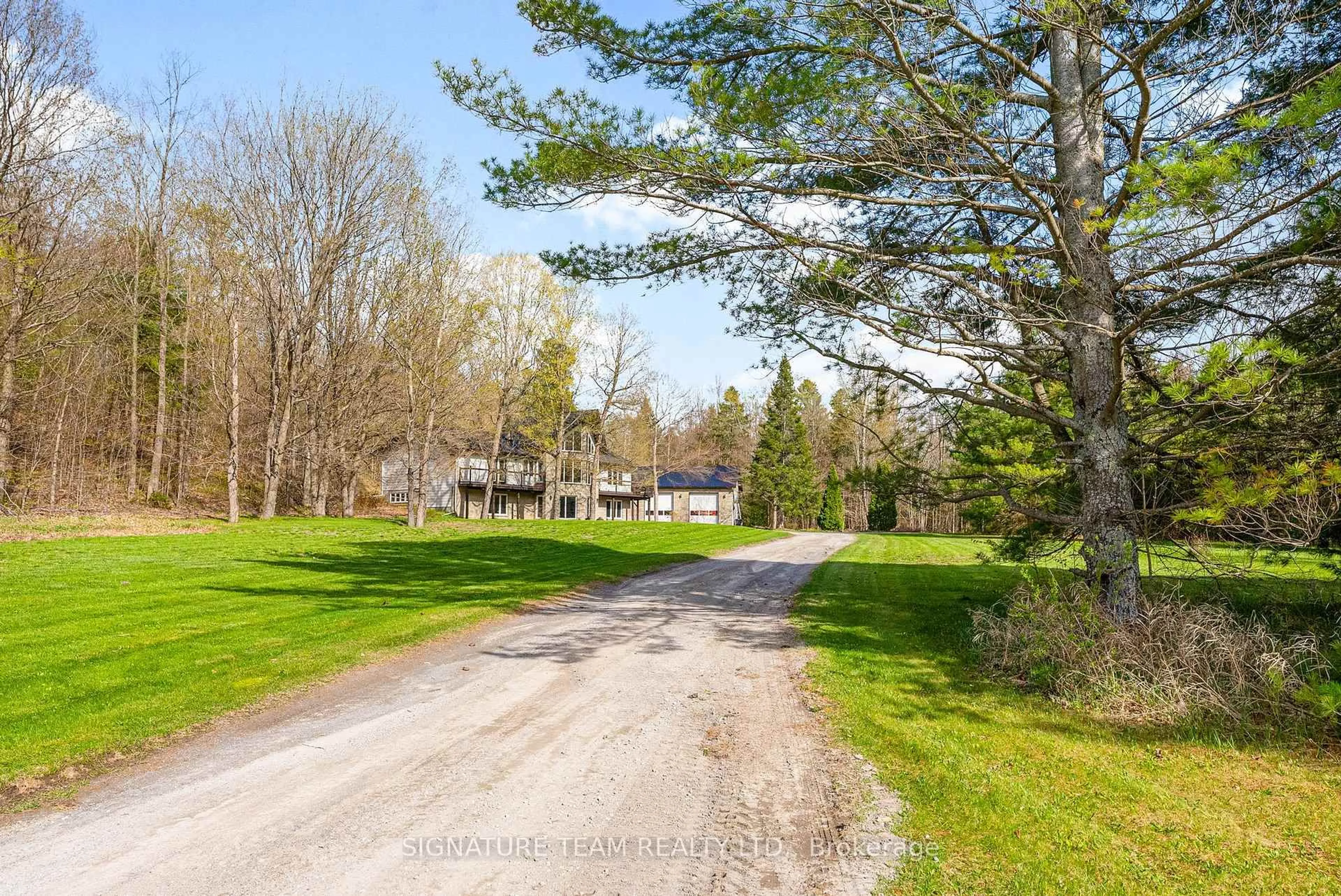 A pic from outside/outdoor area/front of a property/back of a property/a pic from drone, street for 314 Robertson Line, Pakenham Ontario K0A 2X0