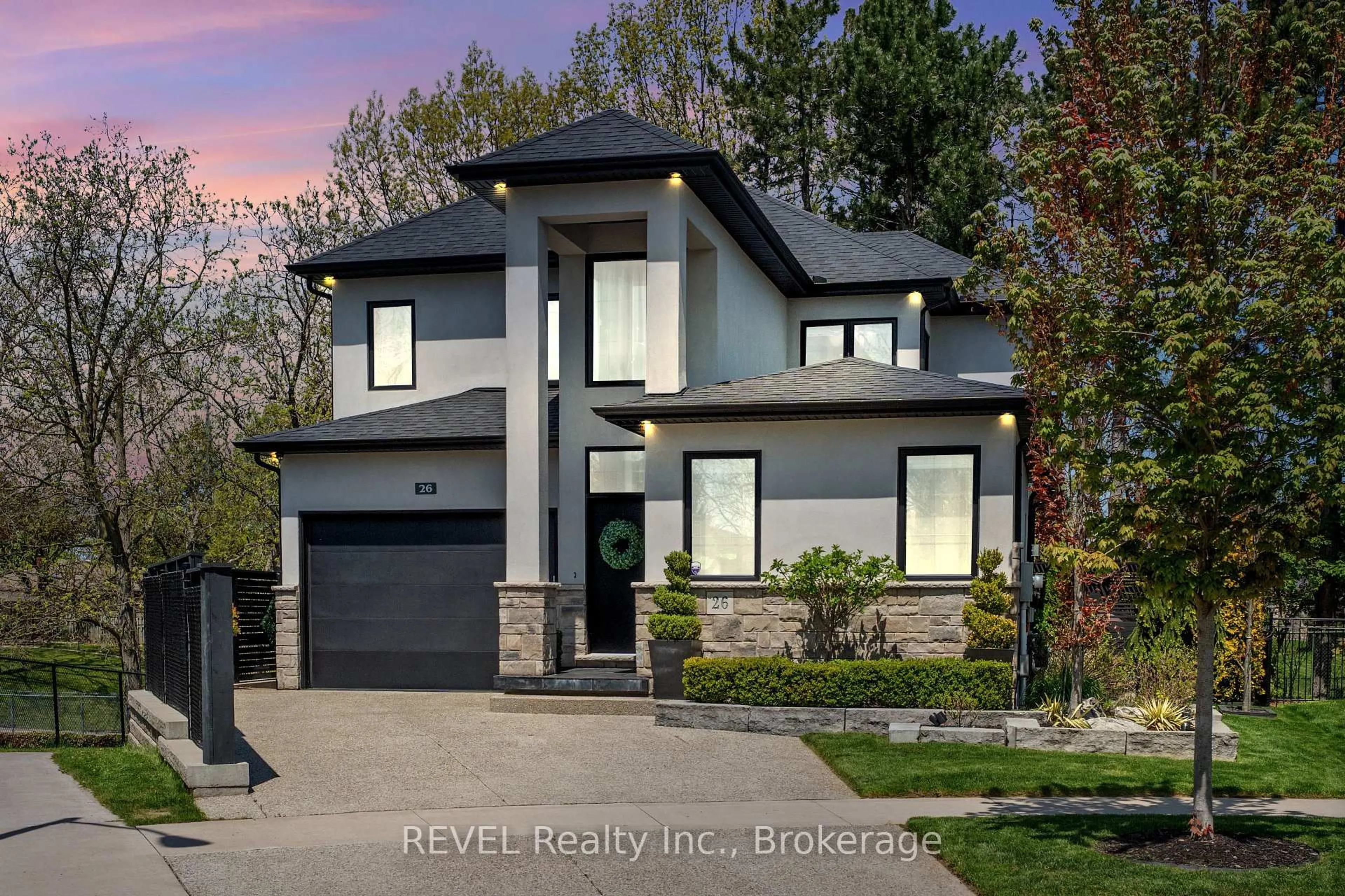 Home with brick exterior material, street for 26 Olde School Crt, St. Catharines Ontario L2N 0B1