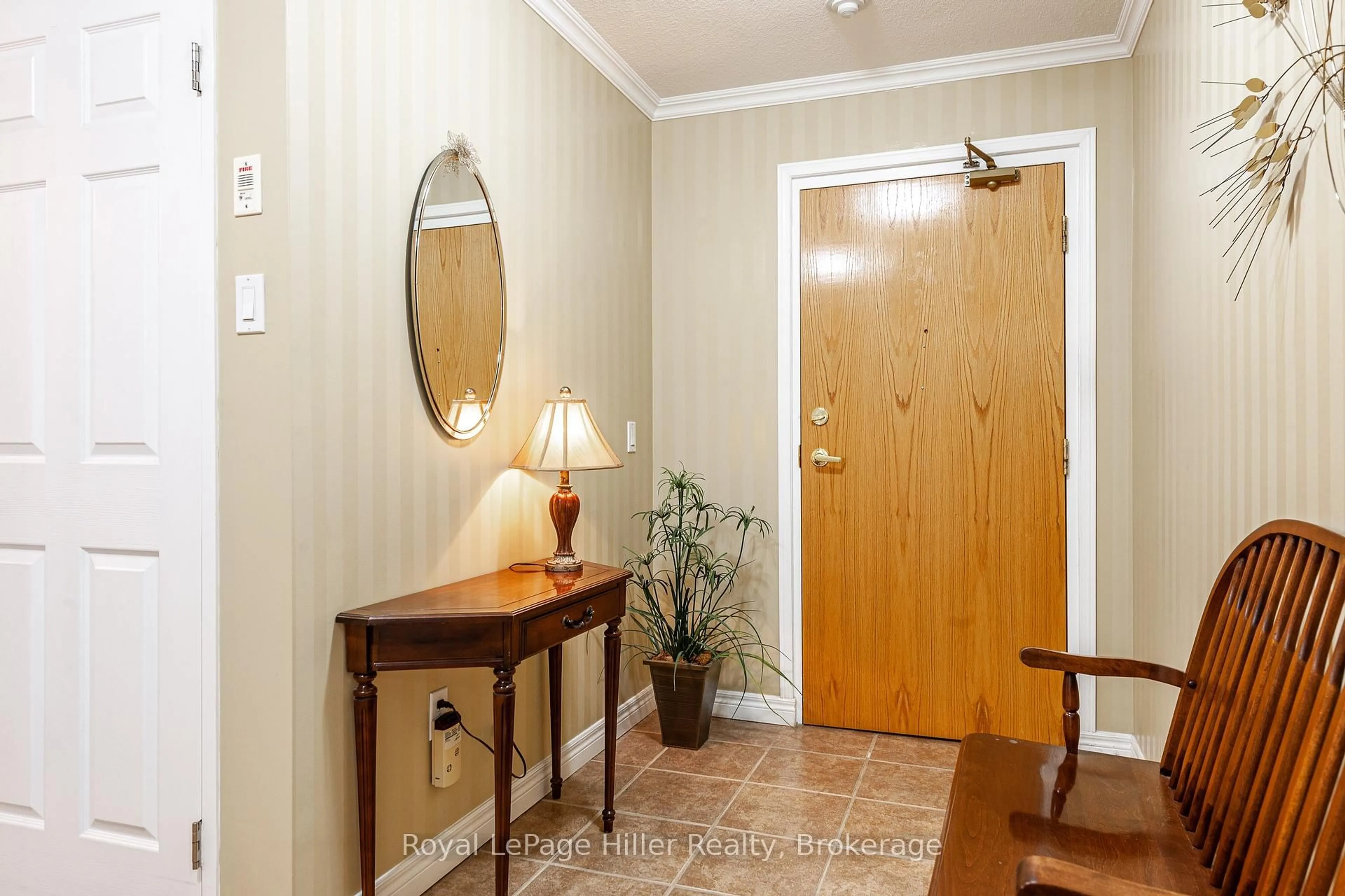 Indoor entryway for 160 Romeo St #209, Stratford Ontario N5A 4S9