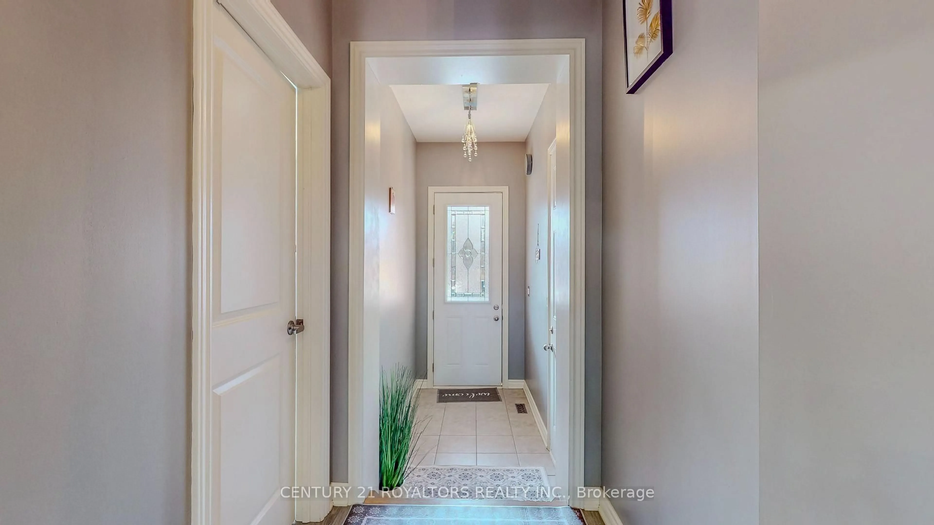 Indoor entryway for 45 Harvest Ave, Tillsonburg Ontario N4G 0H9