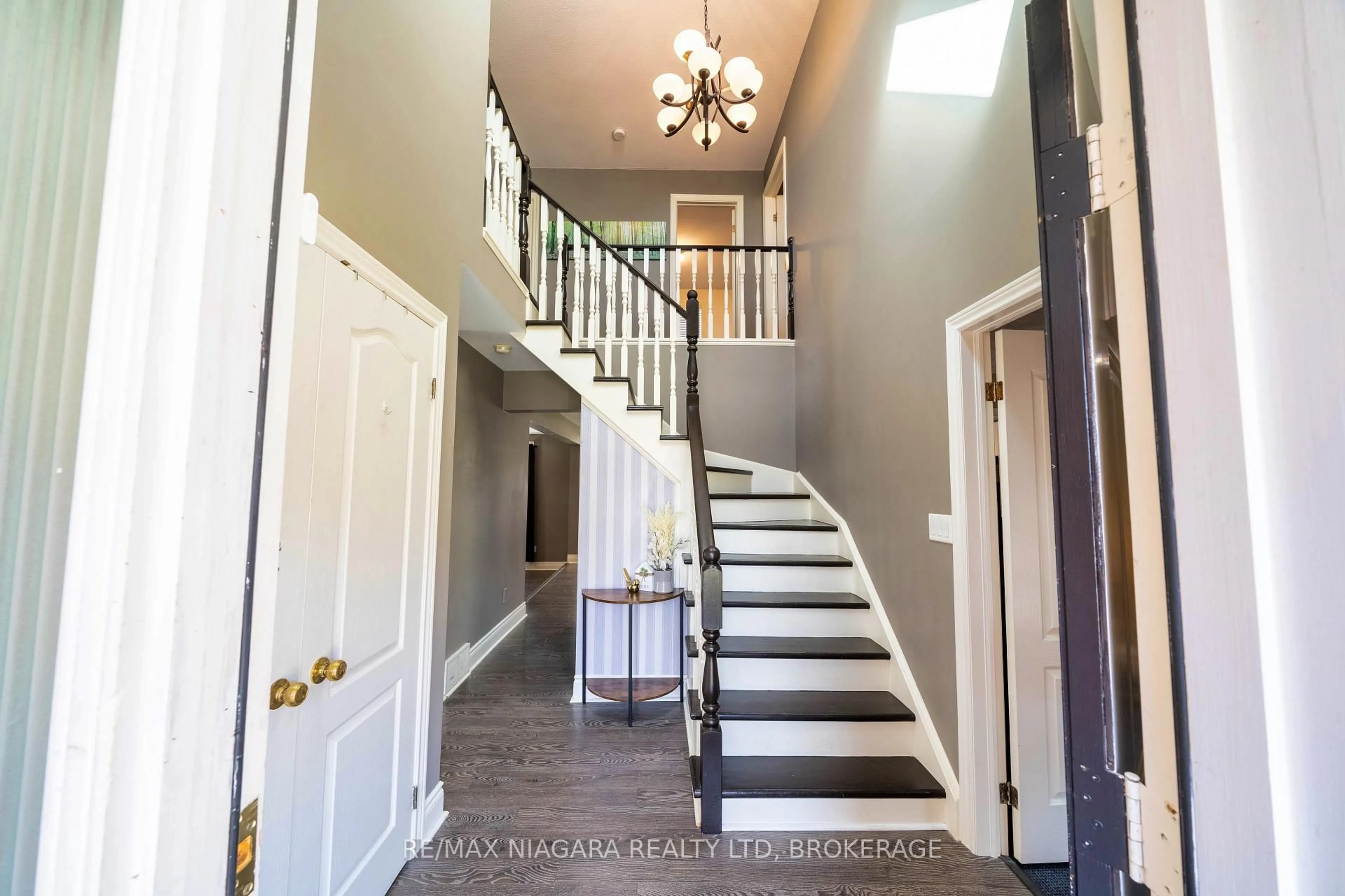Unknown for 3829 Northwood Dr, Niagara Falls Ontario L2H 2Y5