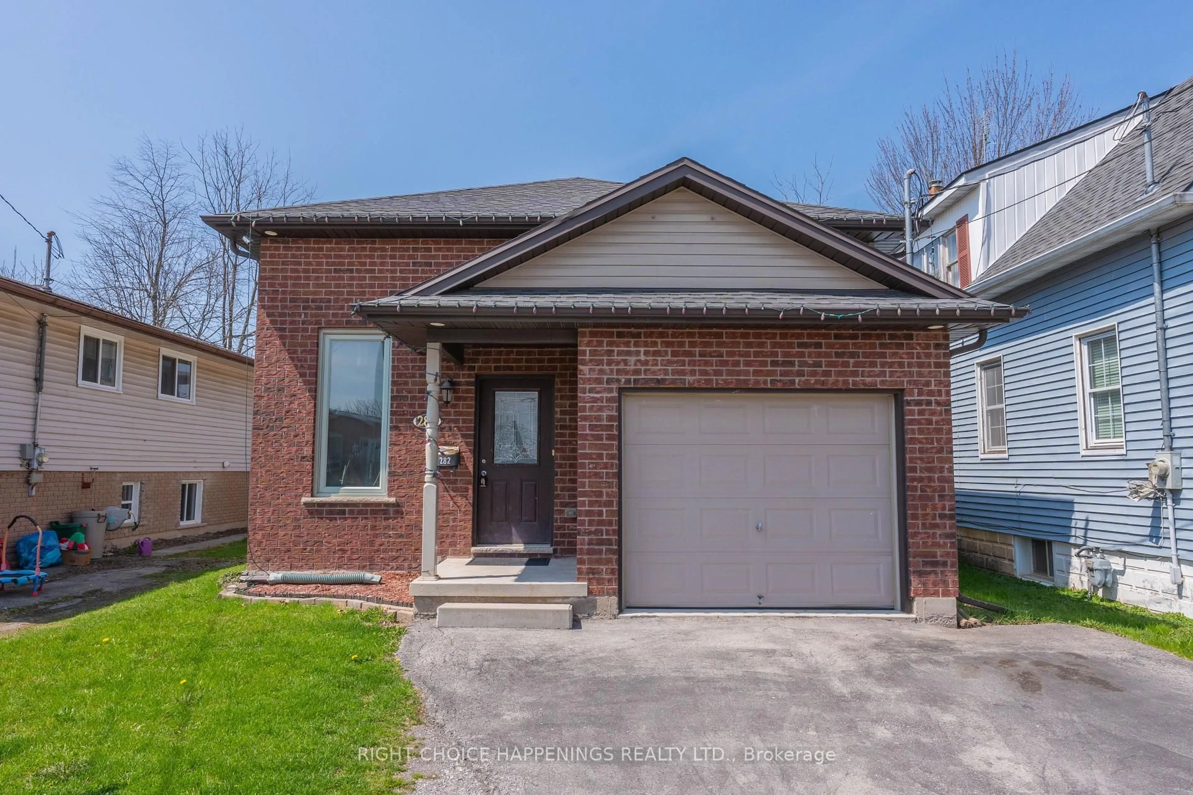 Home with brick exterior material, street for 282 Wright St, Welland Ontario L3B 2K3