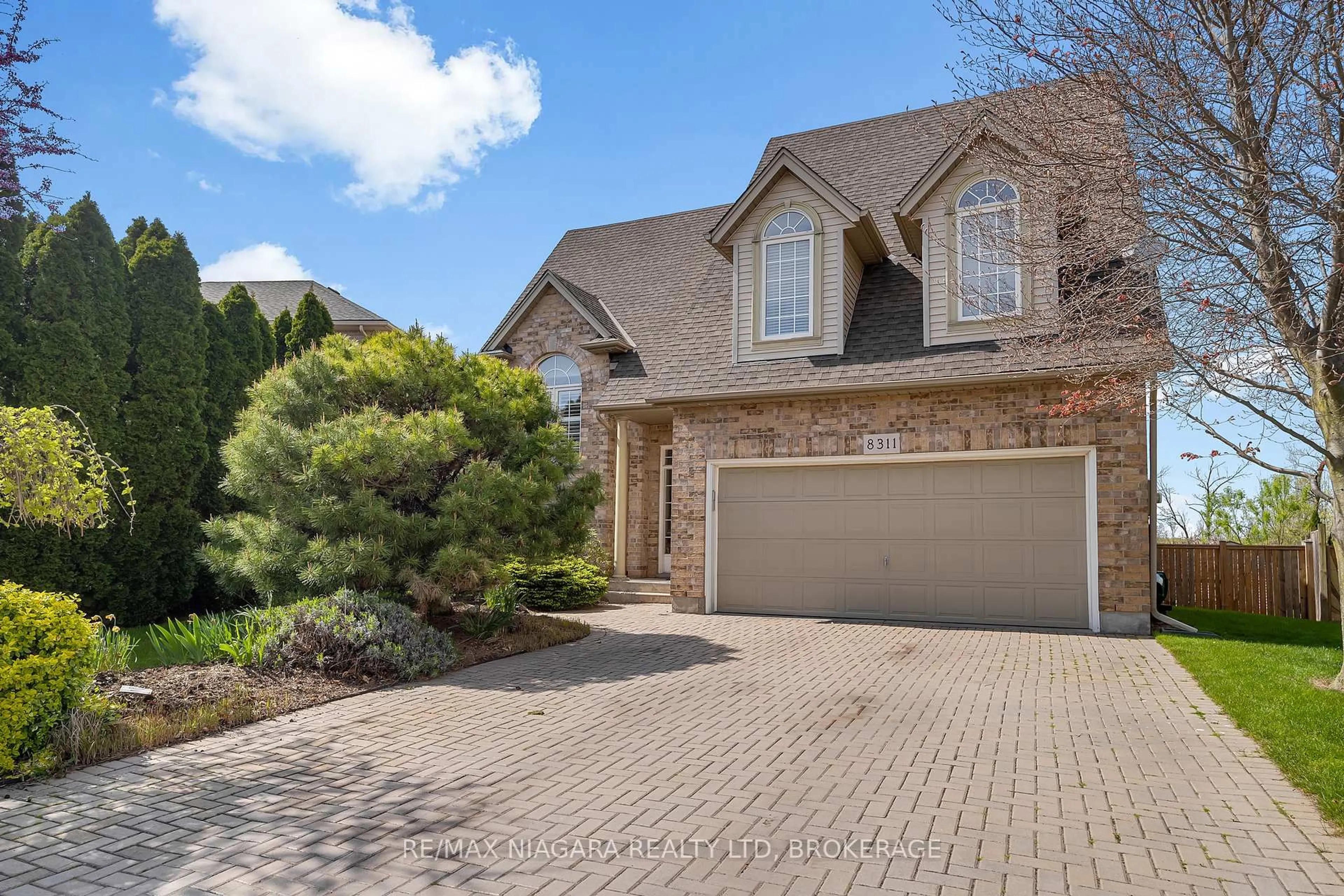 Home with brick exterior material, street for 8311 VEGTER Crt, Niagara Falls Ontario L2H 3M1