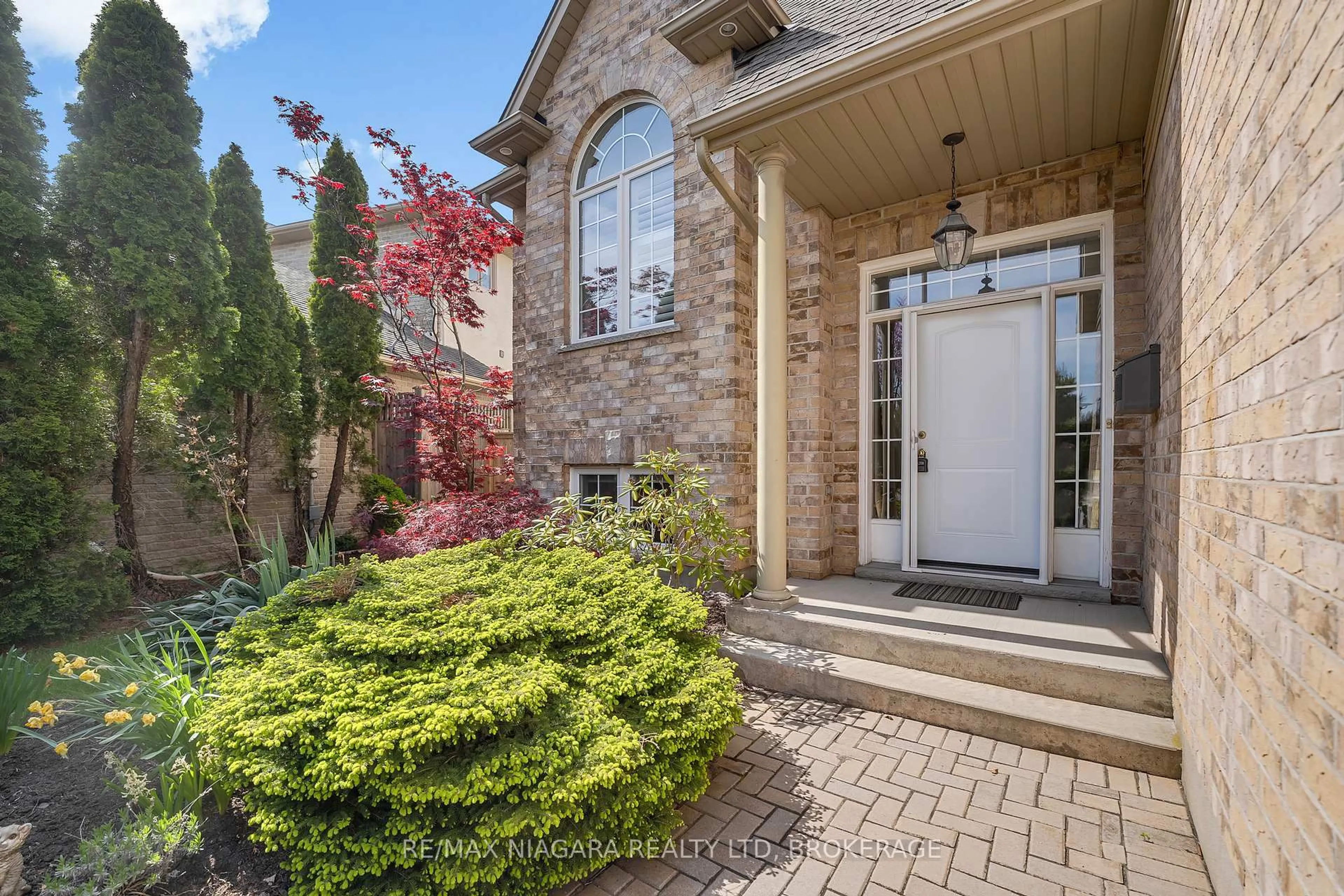 Unknown for 8311 VEGTER Crt, Niagara Falls Ontario L2H 3M1