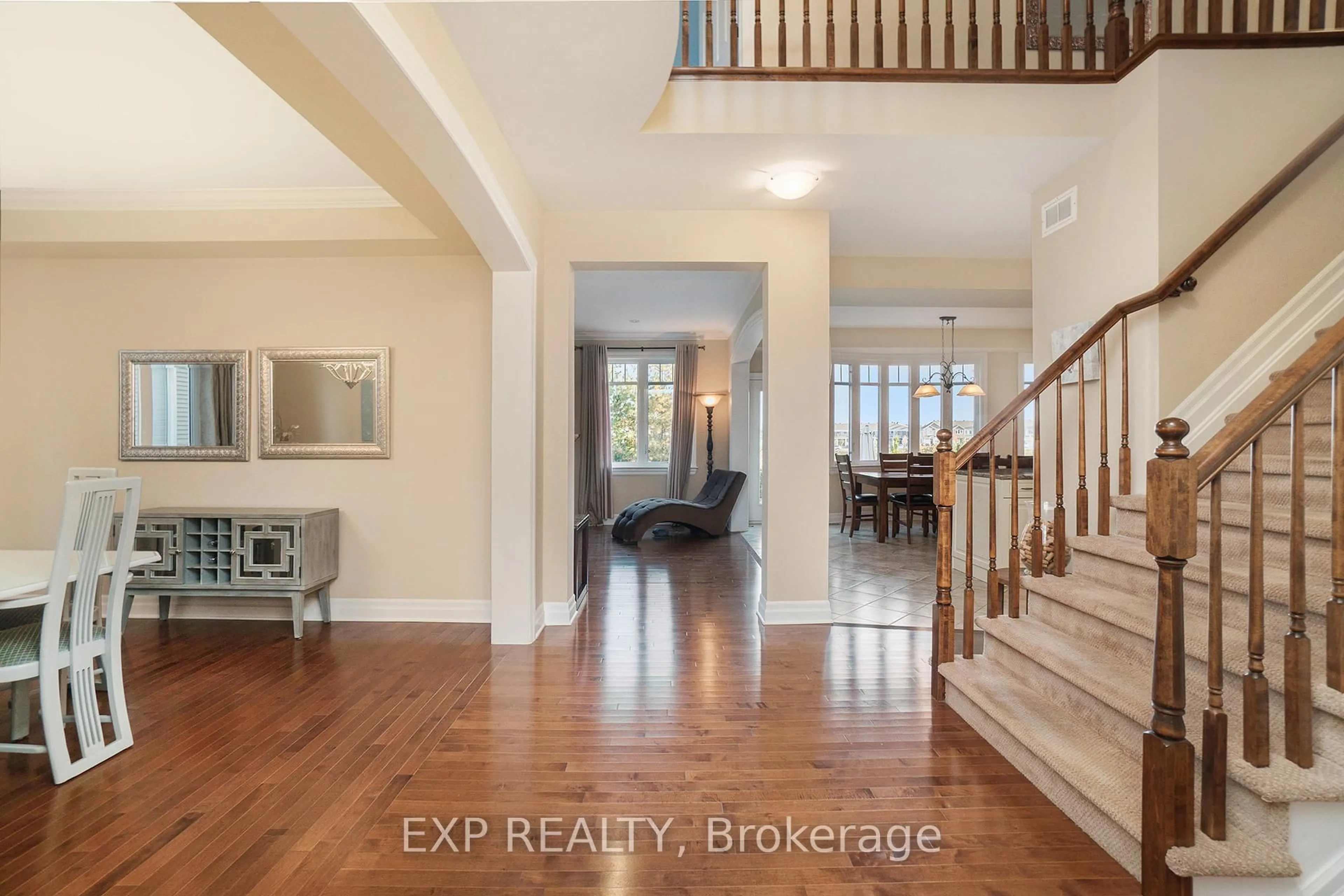 Indoor entryway for 418 Cavesson St, Ottawa Ontario K2V 0A8