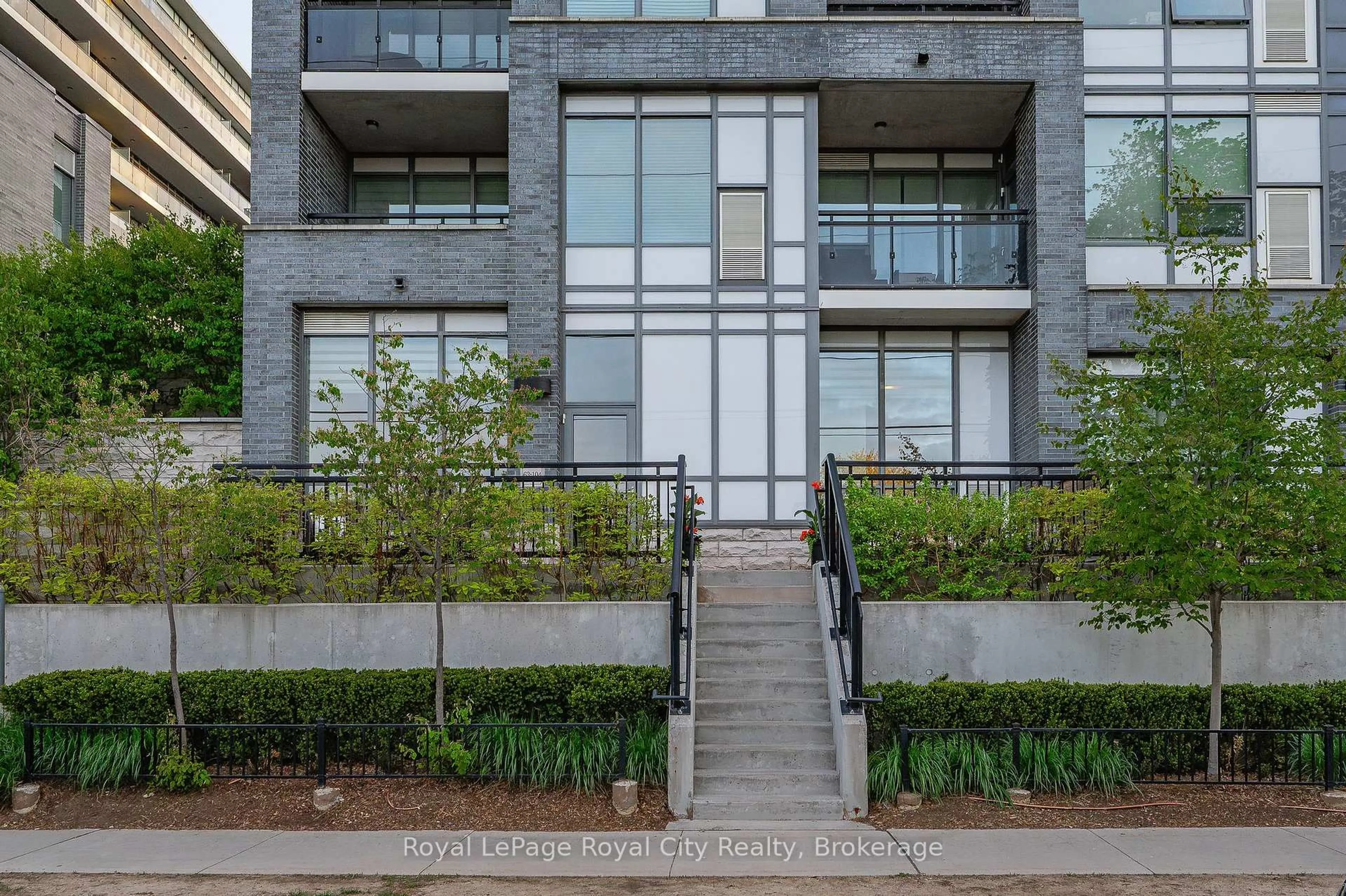 Unknown for 63 ARTHUR St #104, Guelph Ontario N1E 0A3