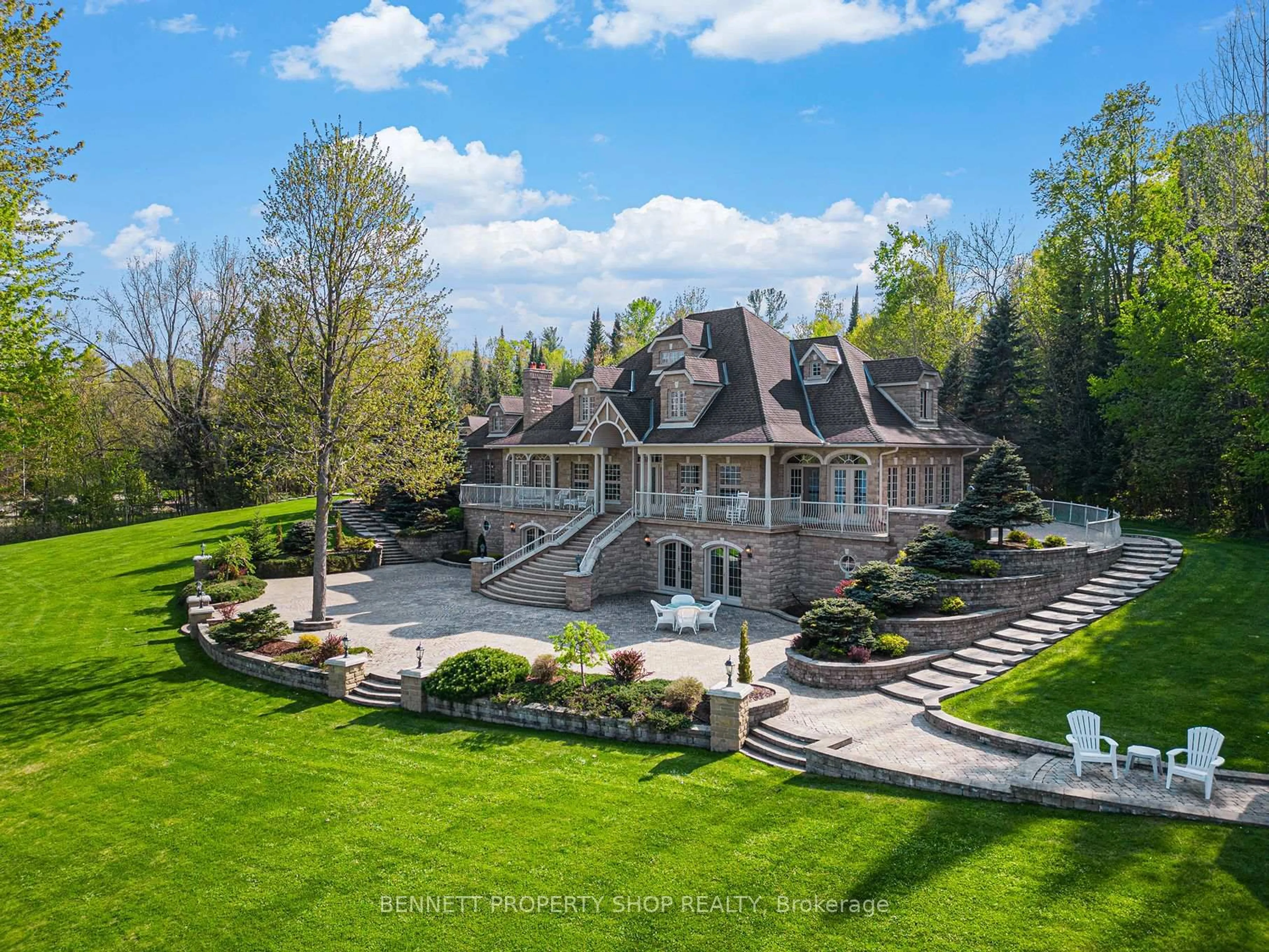 A pic from outside/outdoor area/front of a property/back of a property/a pic from drone, unknown for 445 BALMER BAY Rd, Deep River Ontario K0J 1P0