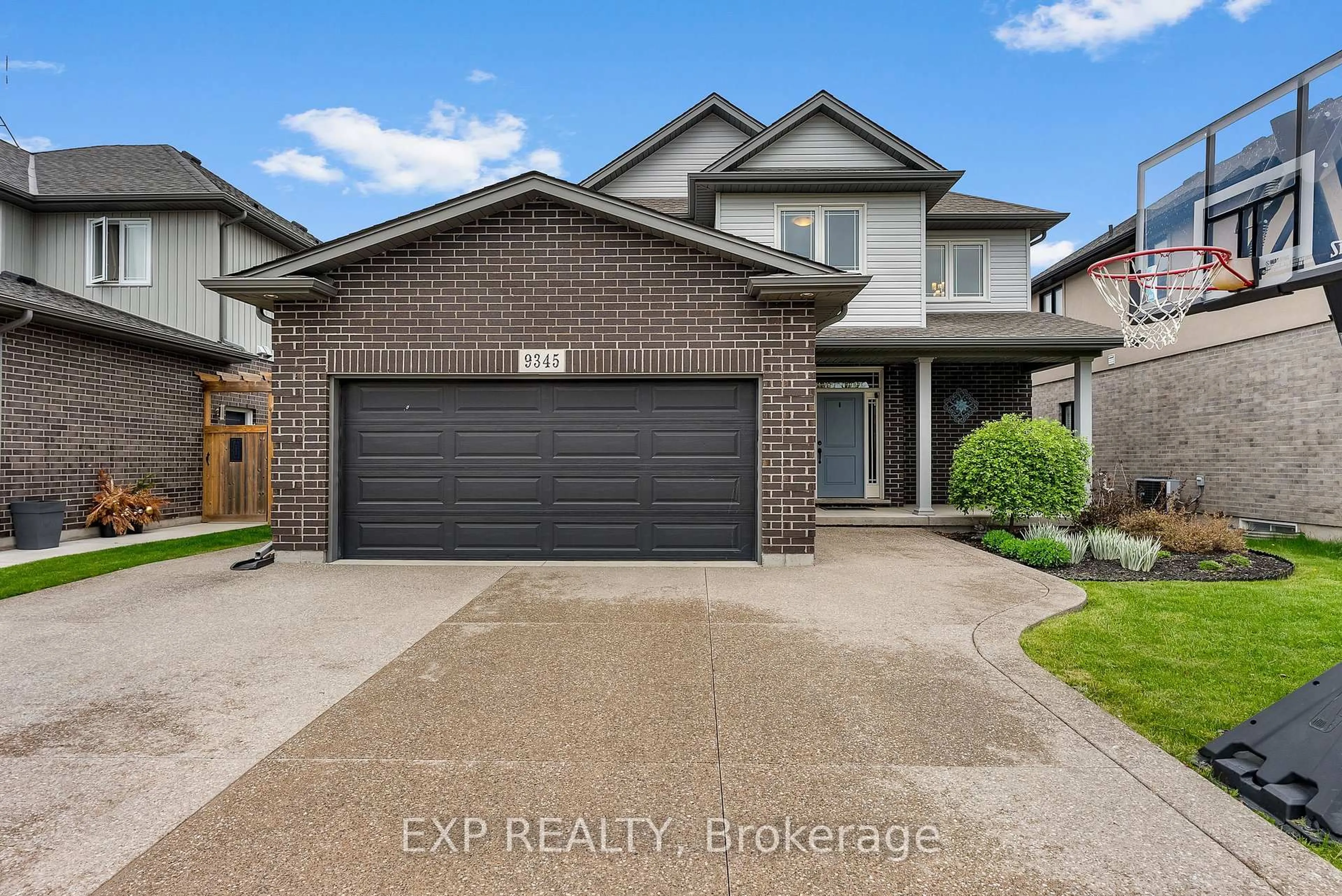 Home with brick exterior material, street for 9345 Eagle Ridge Dr, Niagara Falls Ontario L2H 0G3