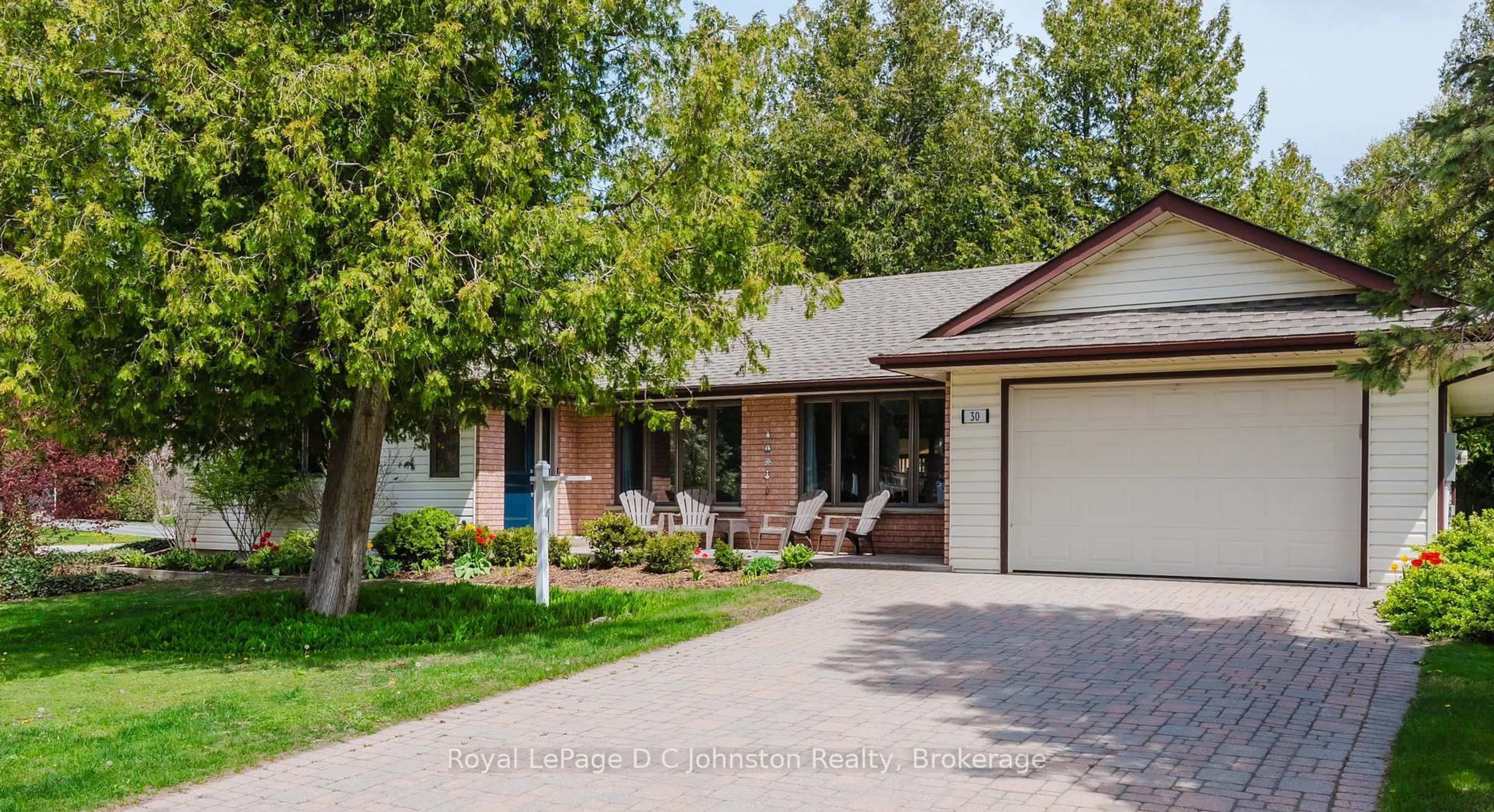 Home with vinyl exterior material, street for 30 Cedar Bush Dr, Saugeen Shores Ontario N0H 2L0