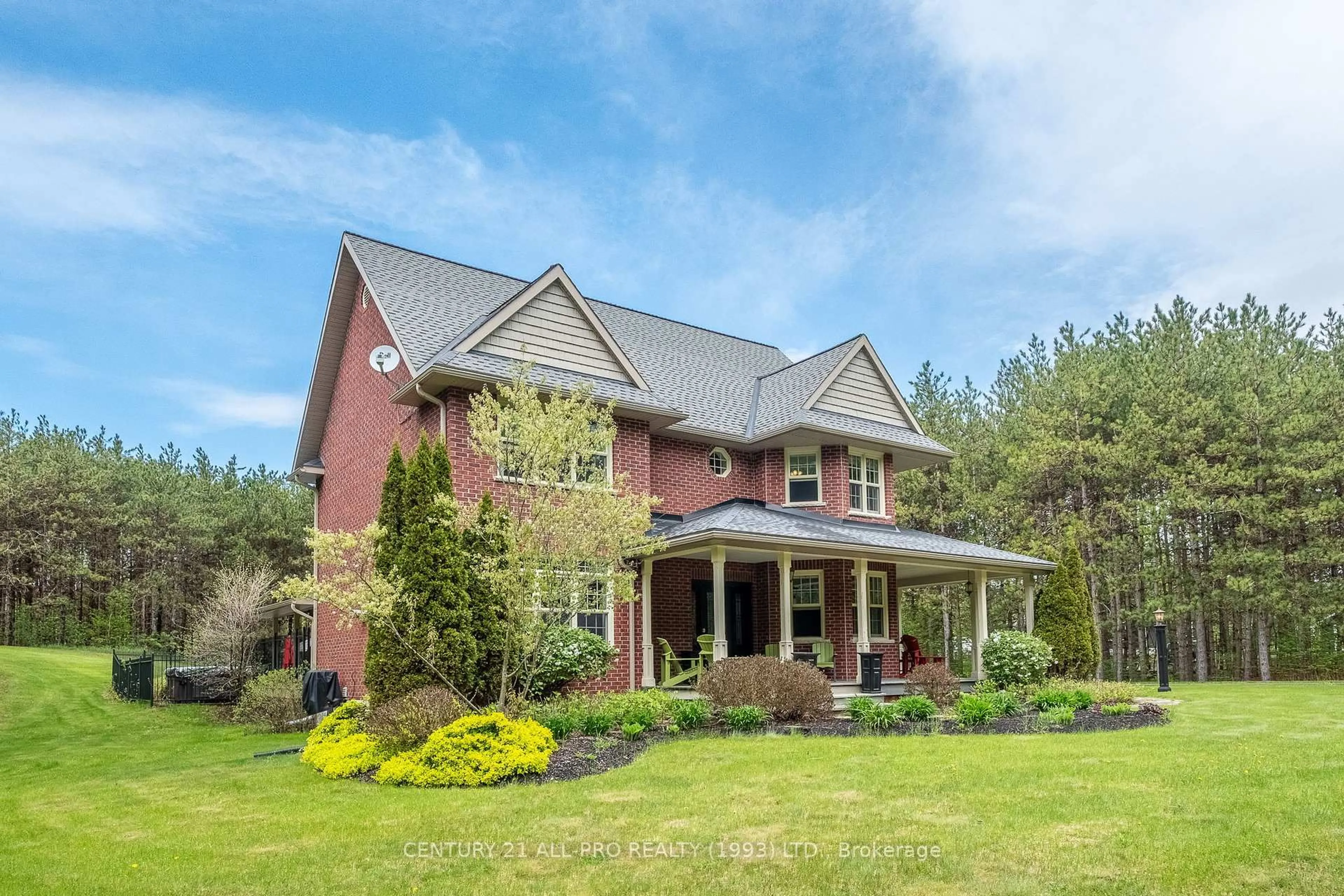 Home with brick exterior material, unknown for 9862 Community Centre Rd, Hamilton Township Ontario K0K 1C0