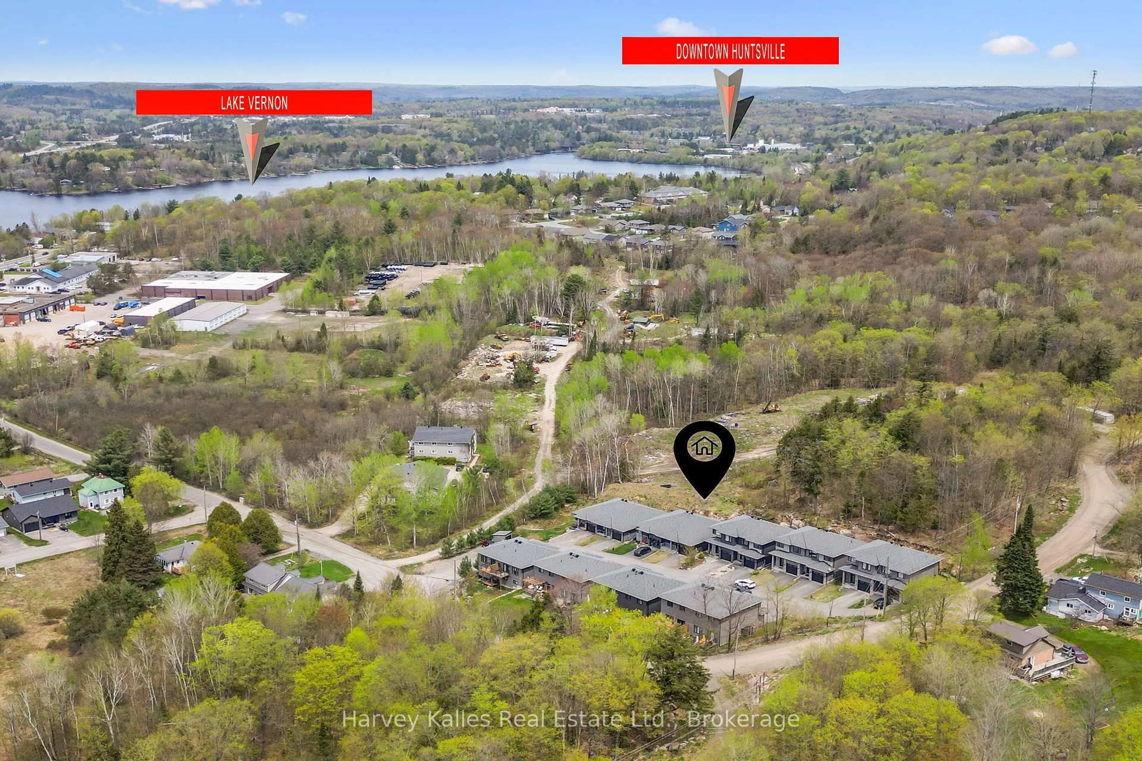 A pic from outside/outdoor area/front of a property/back of a property/a pic from drone, unknown for 9 Cascade Lane, Huntsville Ontario P1H 1Y3
