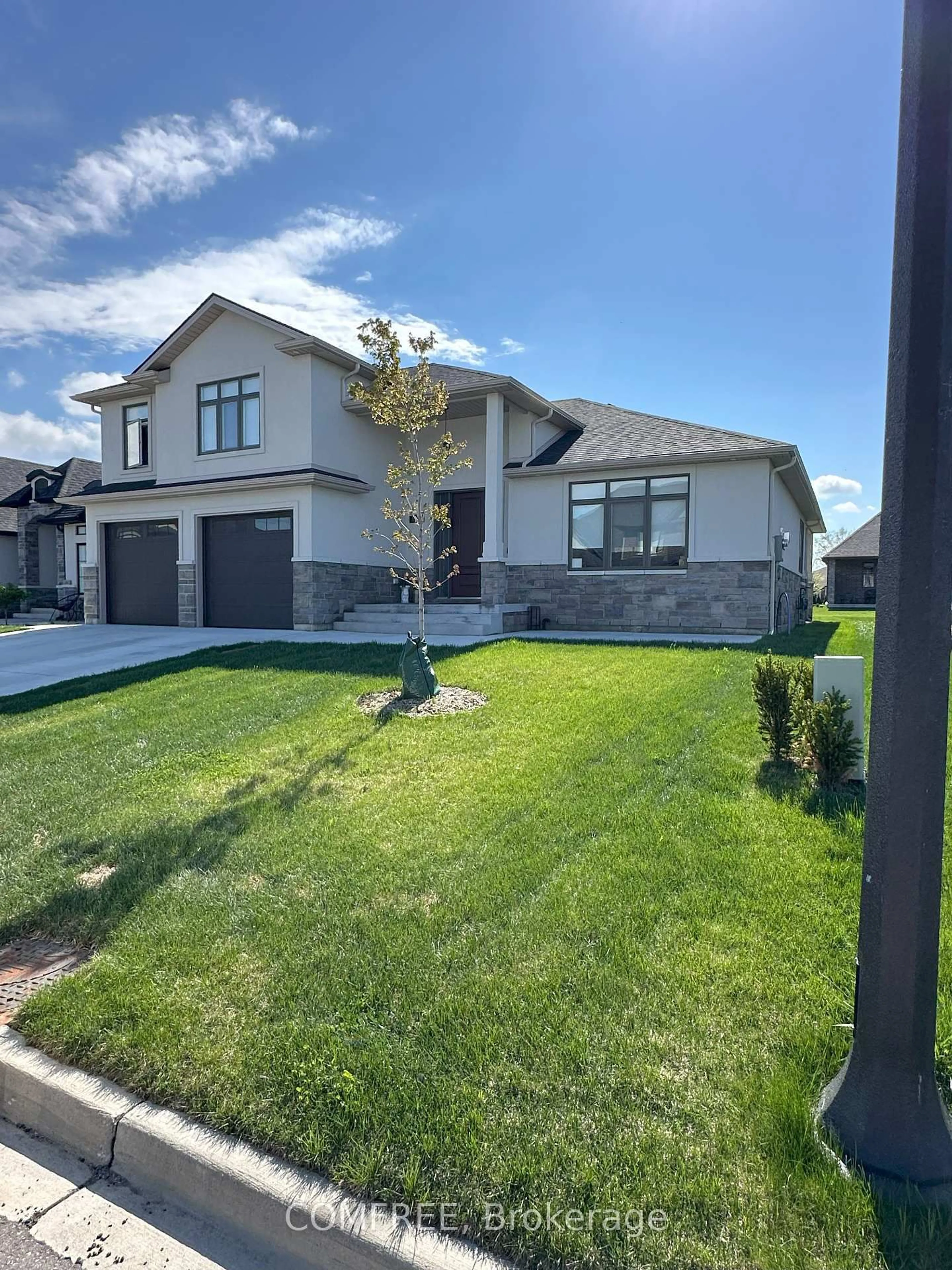 Home with vinyl exterior material, street for 1343 Clearwater Ave, Windsor Ontario N8P 0E9
