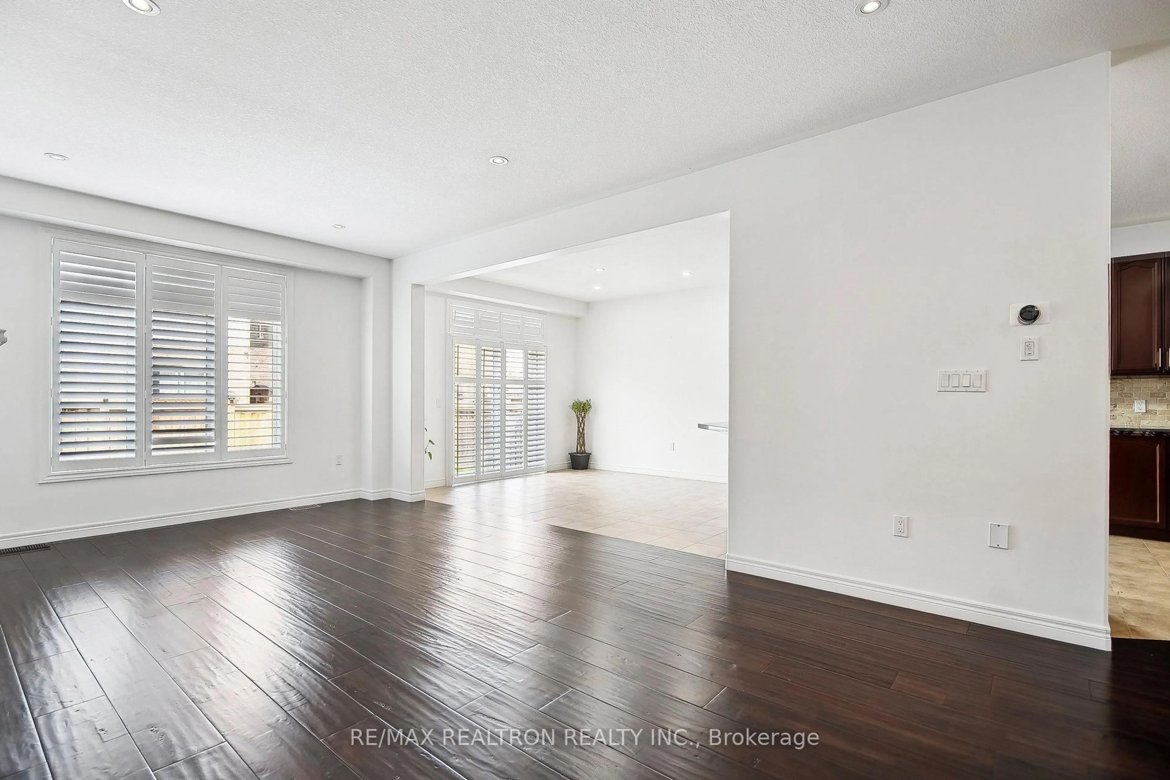 Unknown for 87 Whistler St, Hamilton Ontario L0R 1P0
