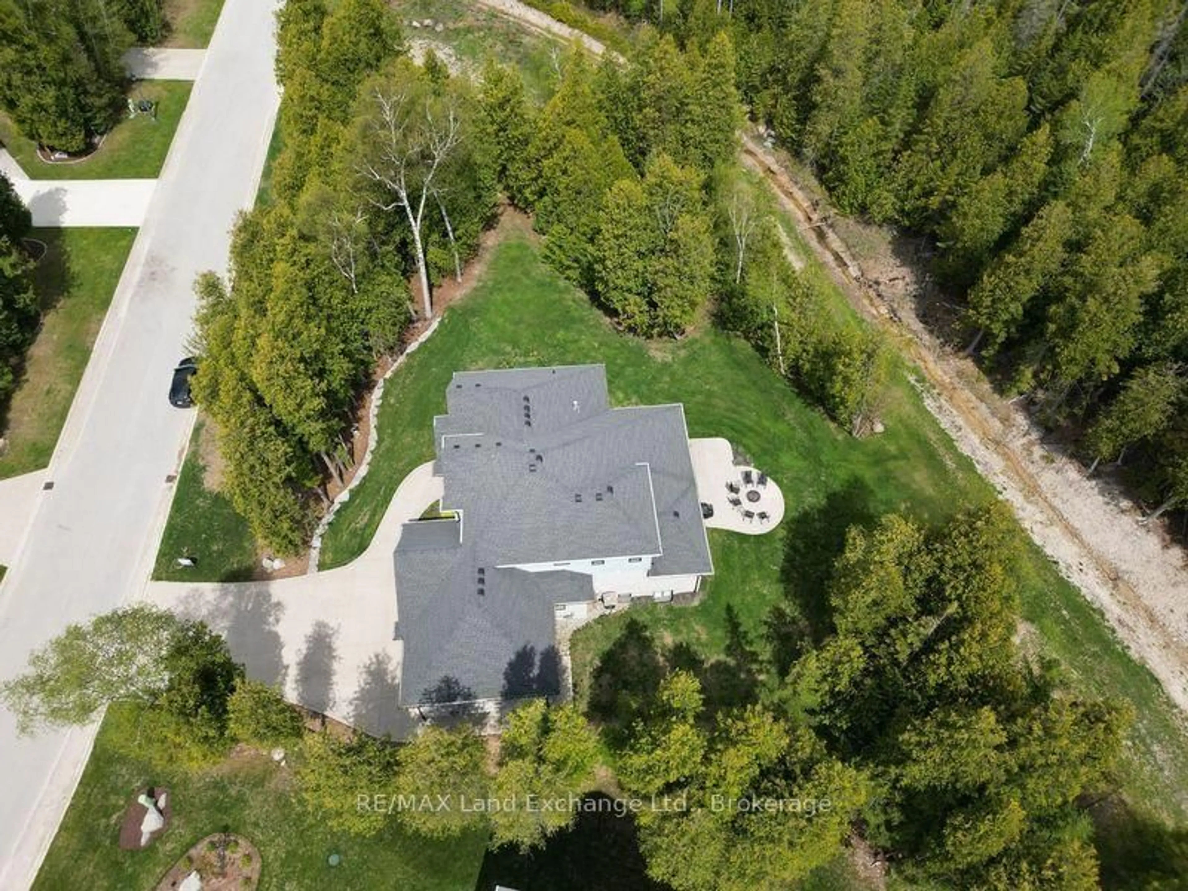 A pic from outside/outdoor area/front of a property/back of a property/a pic from drone, forest/trees view for 158 Upper Lorne Beach Rd, Kincardine Ontario N0G 2T0