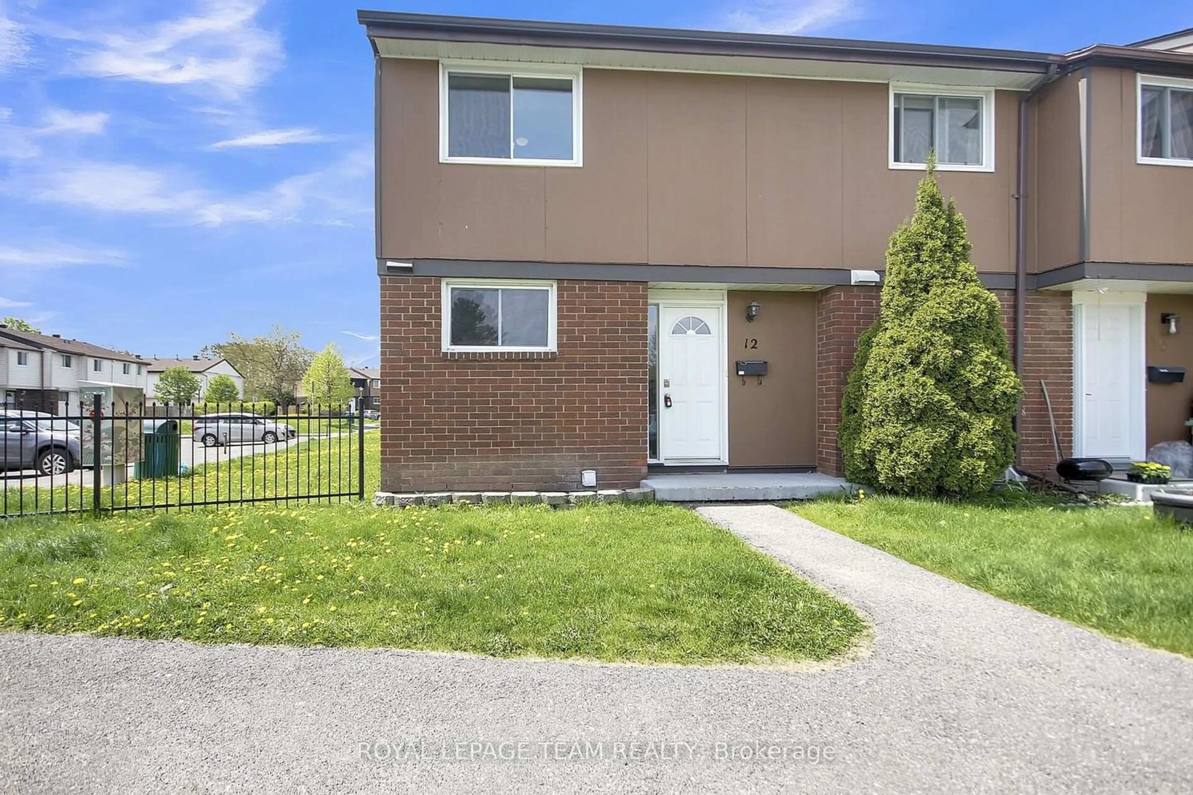 Unknown for 12 Glencoe St #23, Nepean Ontario K2H 8S6