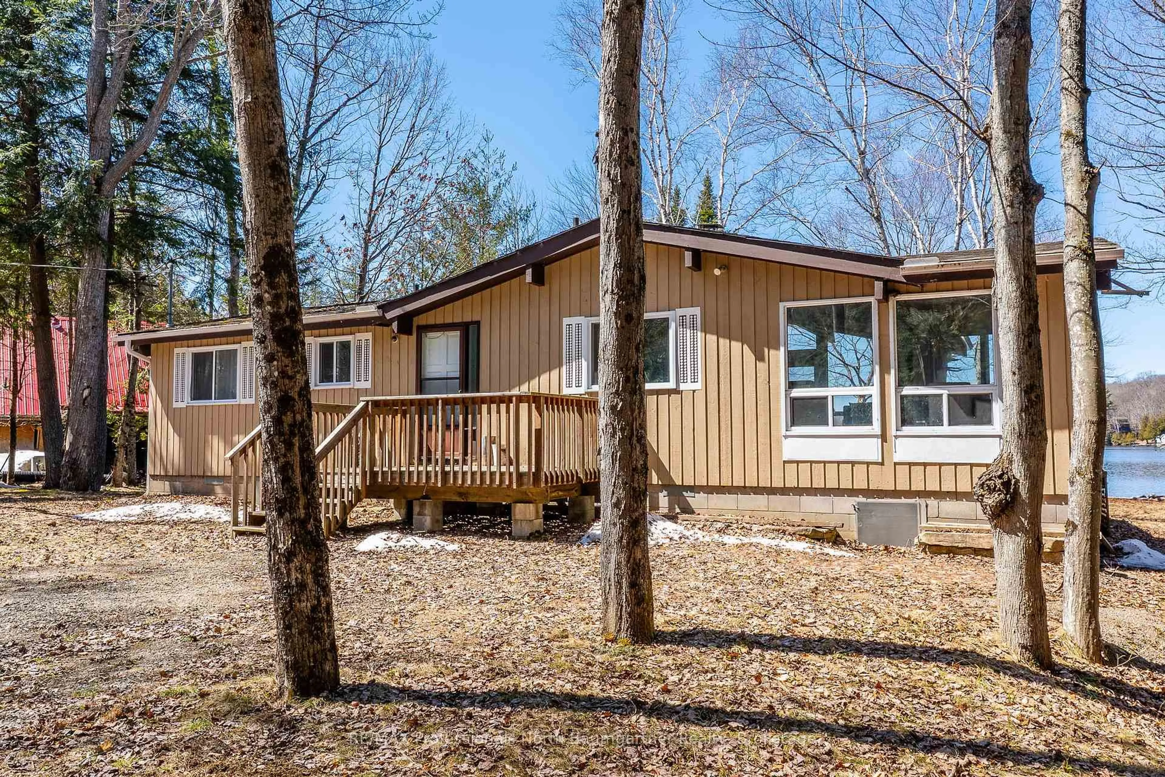 Home with vinyl exterior material, unknown for 1088 Gravel Pit Dr, Minden Hills Ontario K0M 2K0