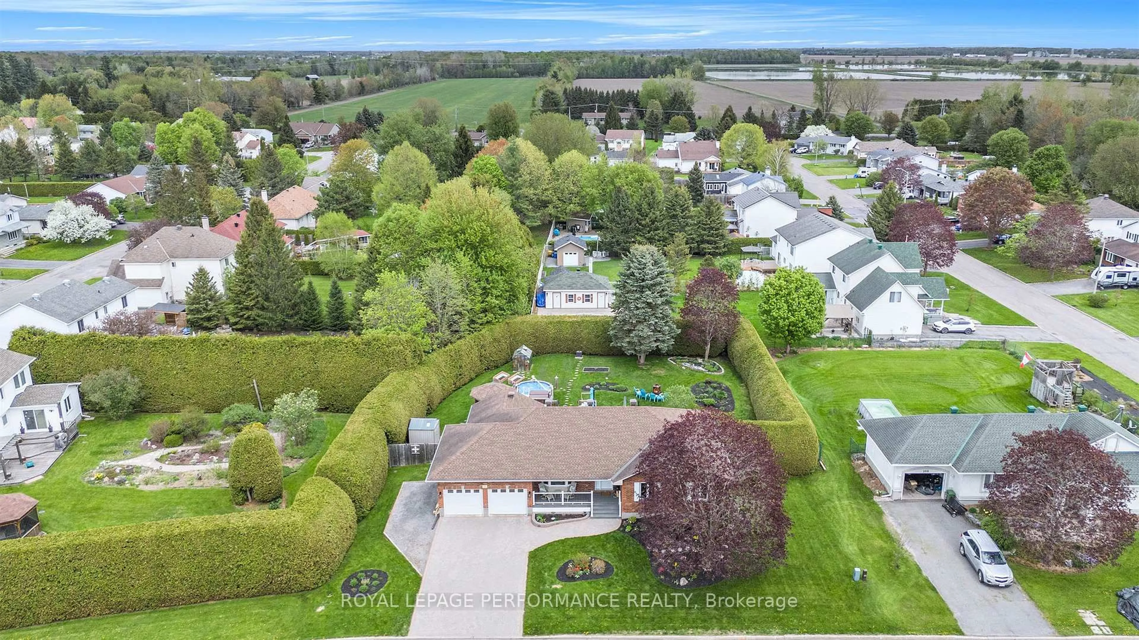 A pic from outside/outdoor area/front of a property/back of a property/a pic from drone, water/lake/river/ocean view for 284 Tremblay Cres, Russell Ontario K4R 1G3