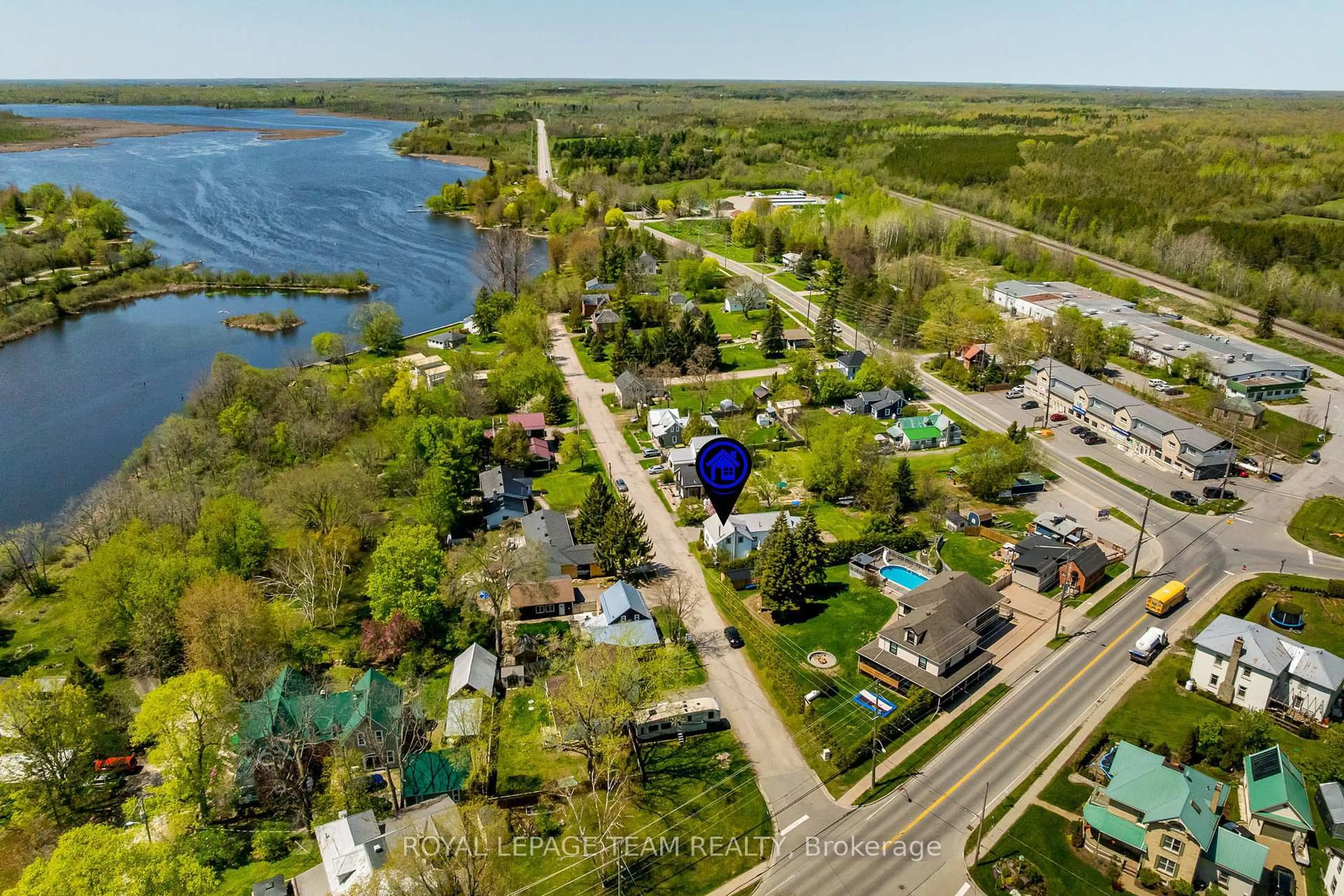 A pic from outside/outdoor area/front of a property/back of a property/a pic from drone, water/lake/river/ocean view for 111 William St, Merrickville-Wolford Ontario K0G 1N0