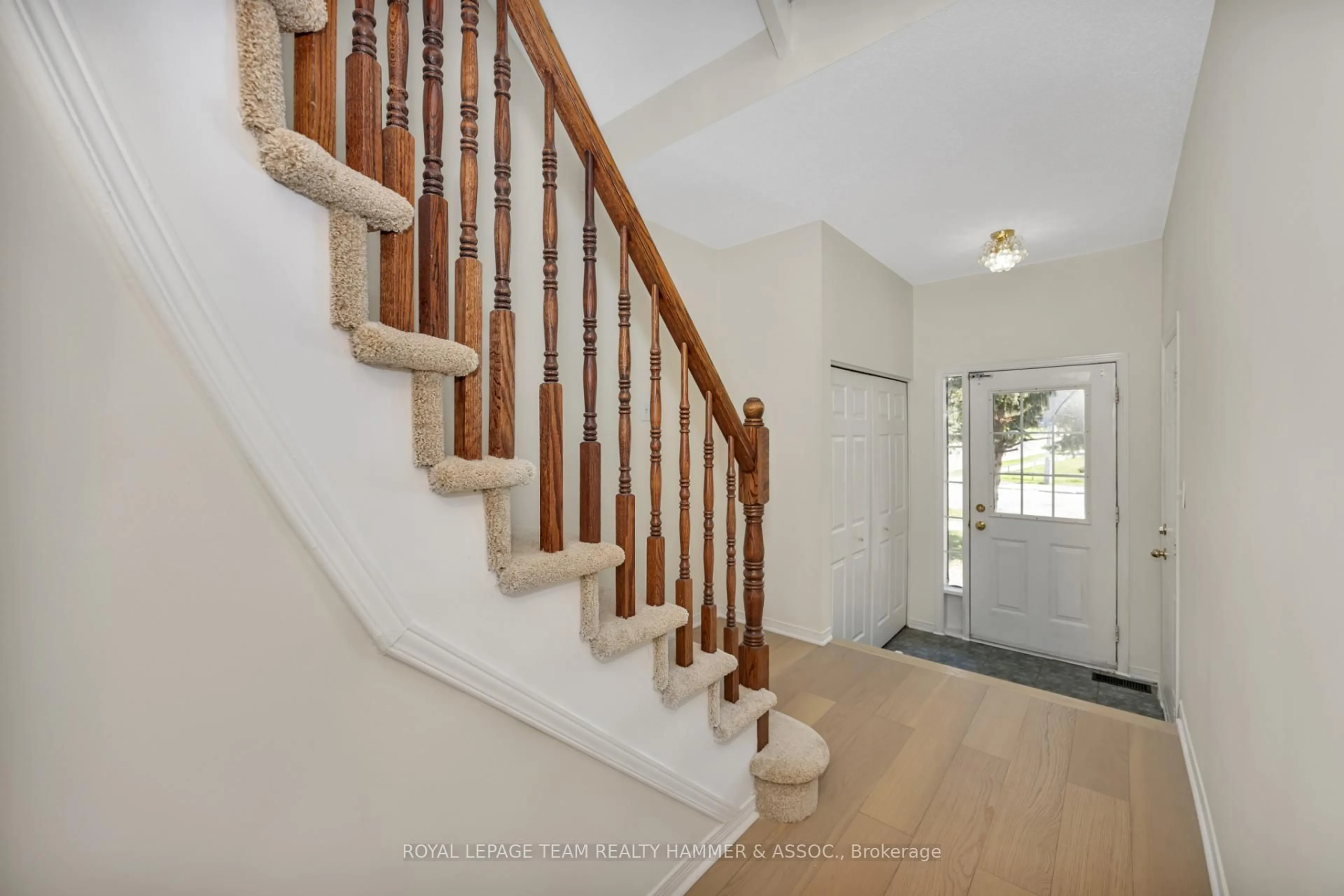 Unknown for 573 Neighbourhood Way, Ottawa Ontario K1G 6N5