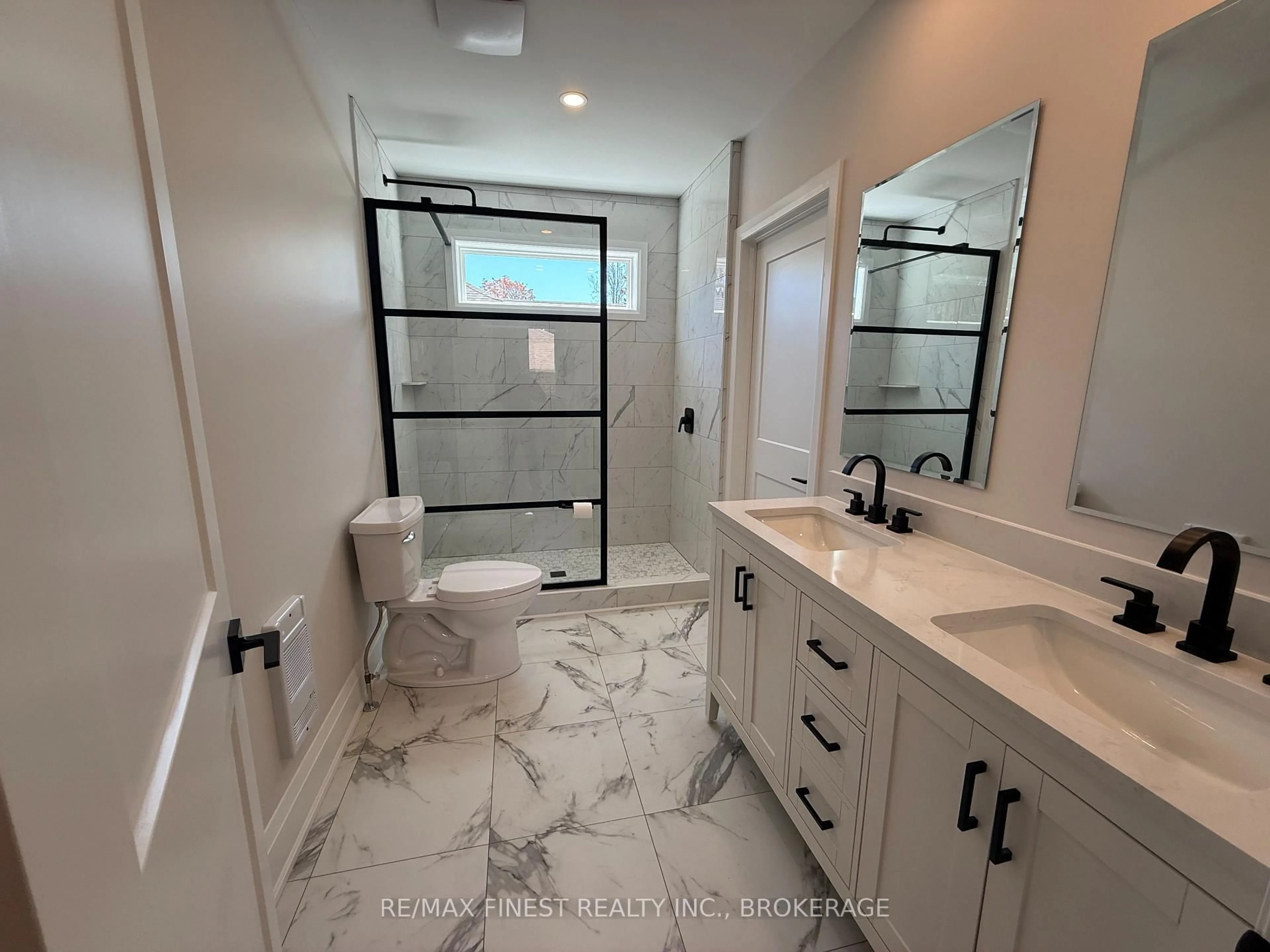 Contemporary bathroom, ceramic/tile floor for 284 WESTDALE Ave, Kingston Ontario K7L 4S7