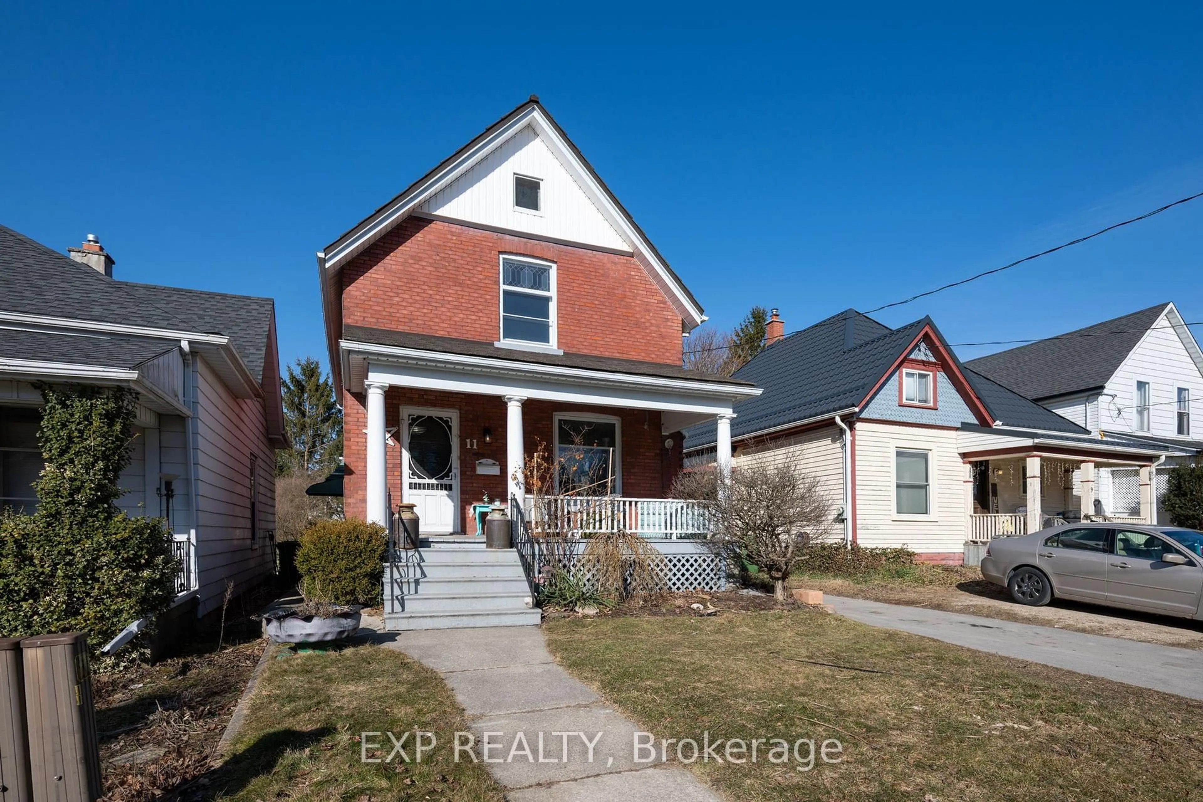 Home with brick exterior material, street for 11 West Ave, St. Thomas Ontario N5R 3P4