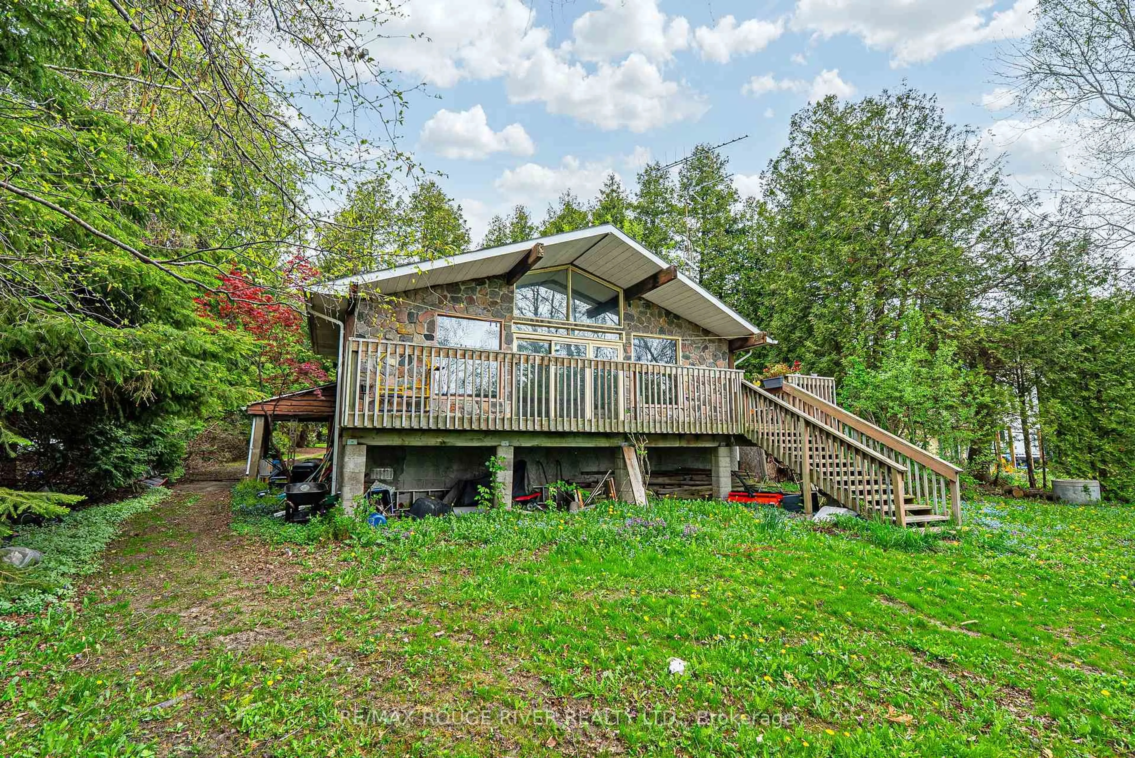 Patio, water/lake/river/ocean view for 25 Oakdene Cres, Kawartha Lakes Ontario K0M 2C0