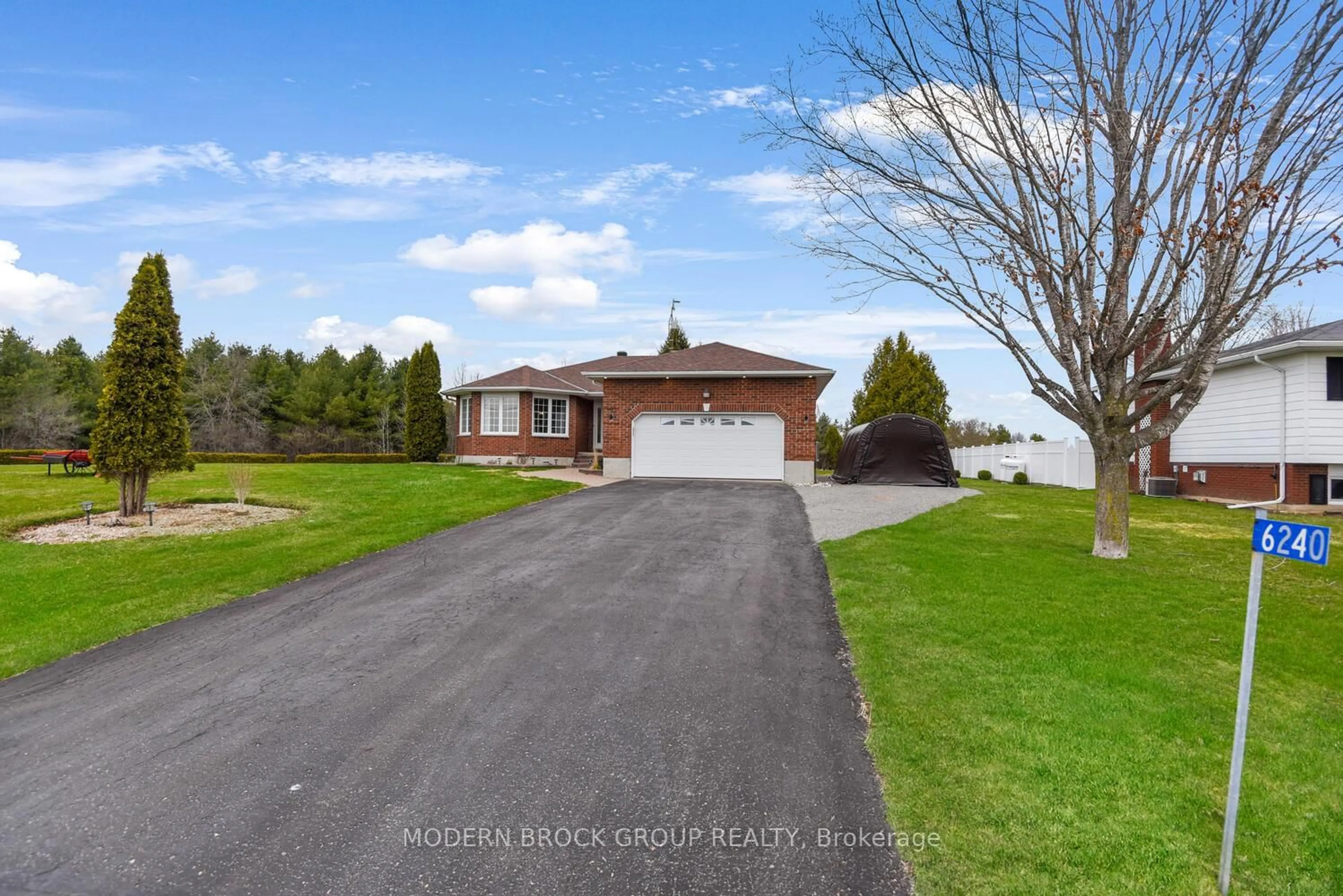 A pic from outside/outdoor area/front of a property/back of a property/a pic from drone, unknown for 6240 County Road 46 Rd, Elizabethtown-Kitley Ontario K6V 5T4