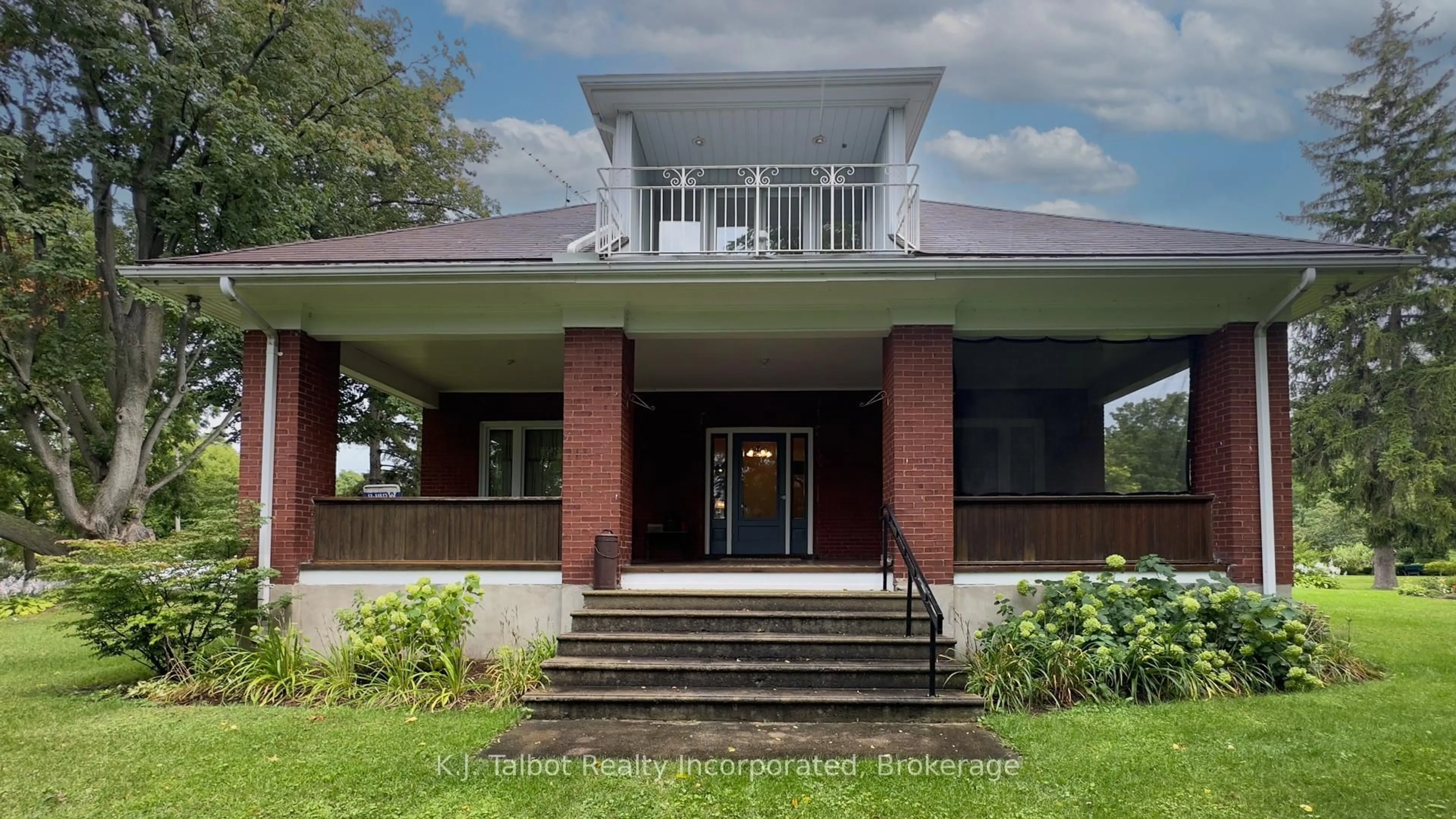 Home with brick exterior material, building for 81258-D Bissetts Hill, Ashfield-Colborne-Wawanosh Ontario N7A 3Y1