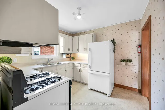 Additional property image - 138 East 33rd St