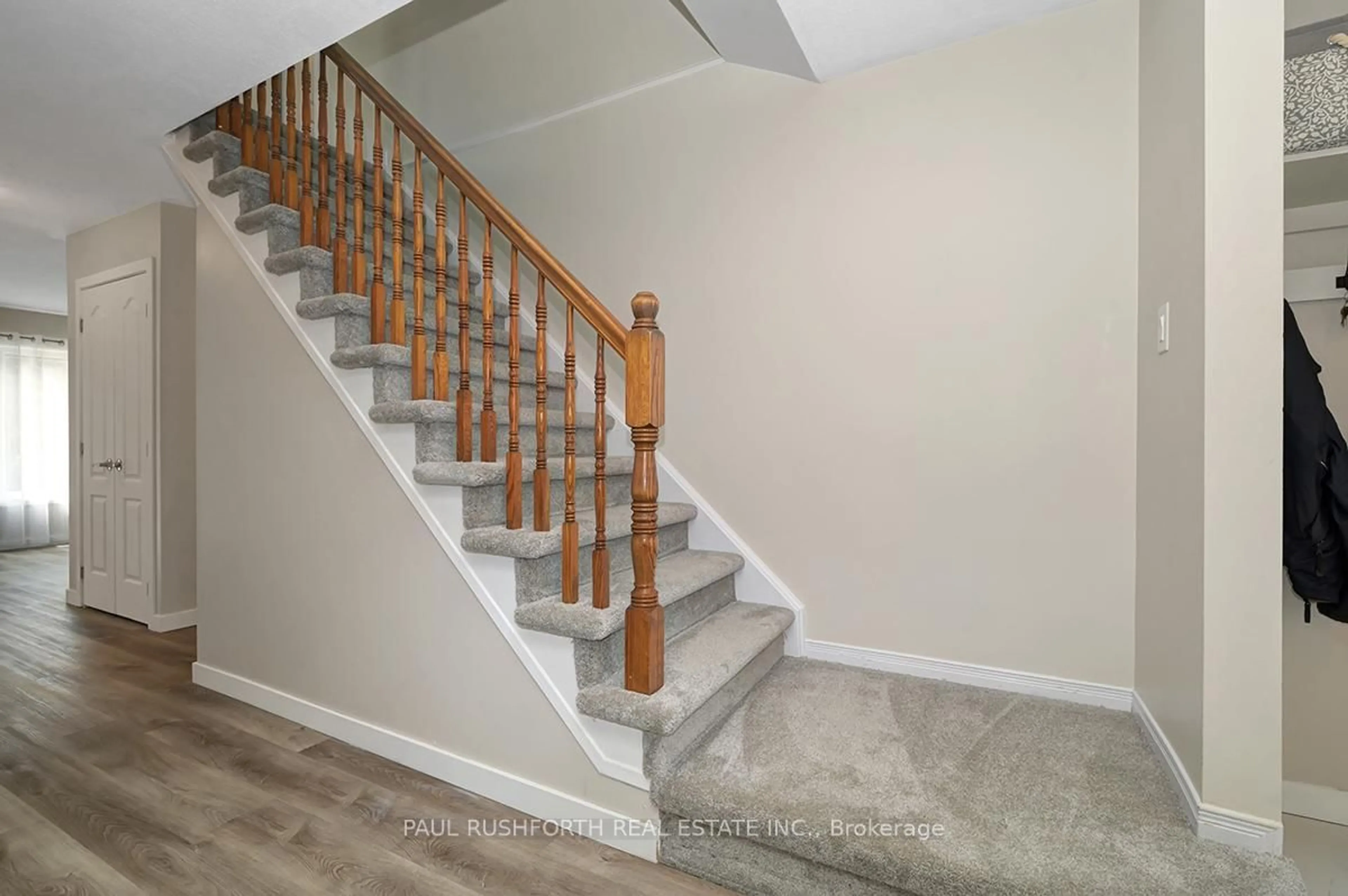 Stairs for 19 Wheeler St, Ottawa Ontario K2J 3B8