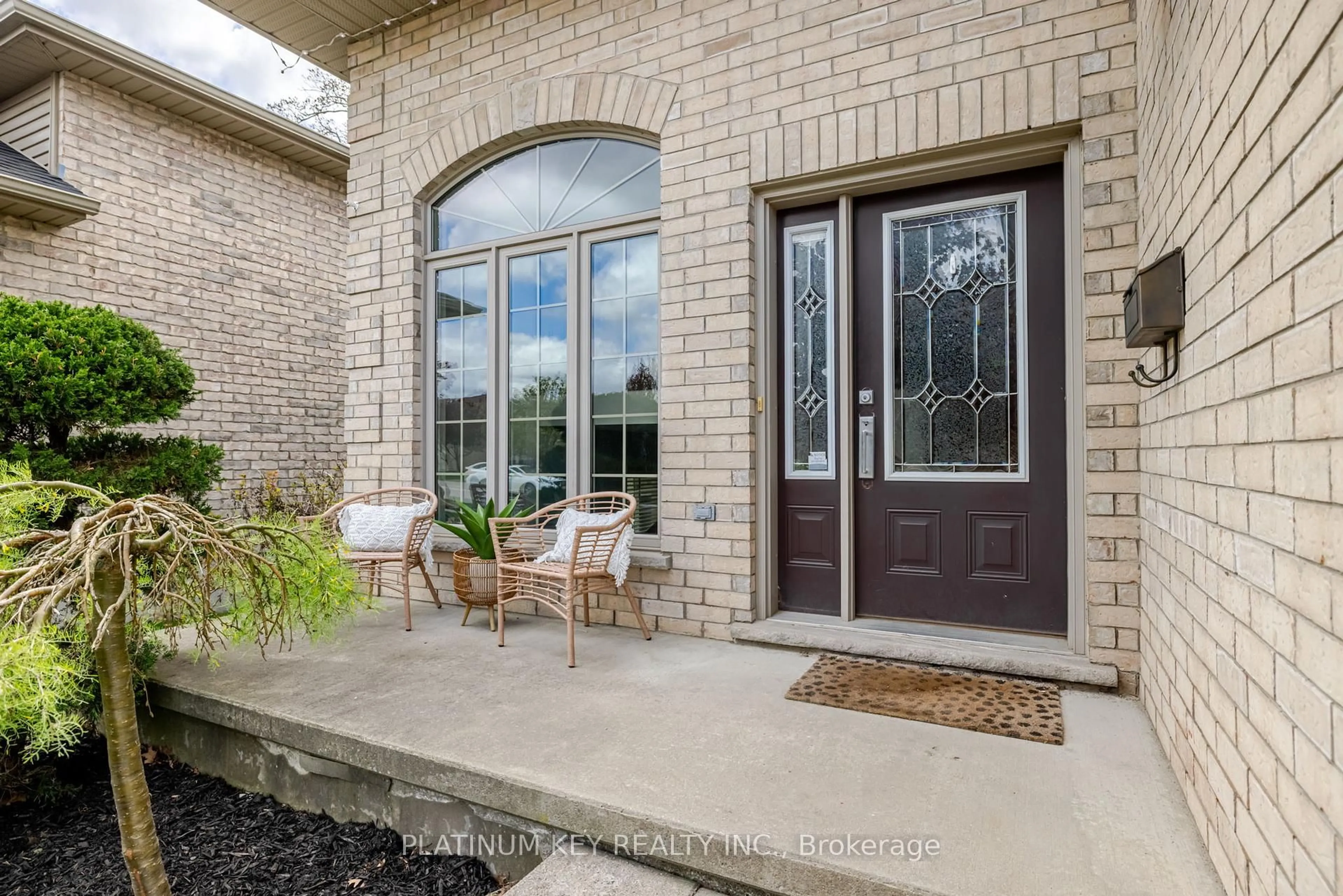 Unknown for 60 Bridle Path, Strathroy-Caradoc Ontario N7G 4K3