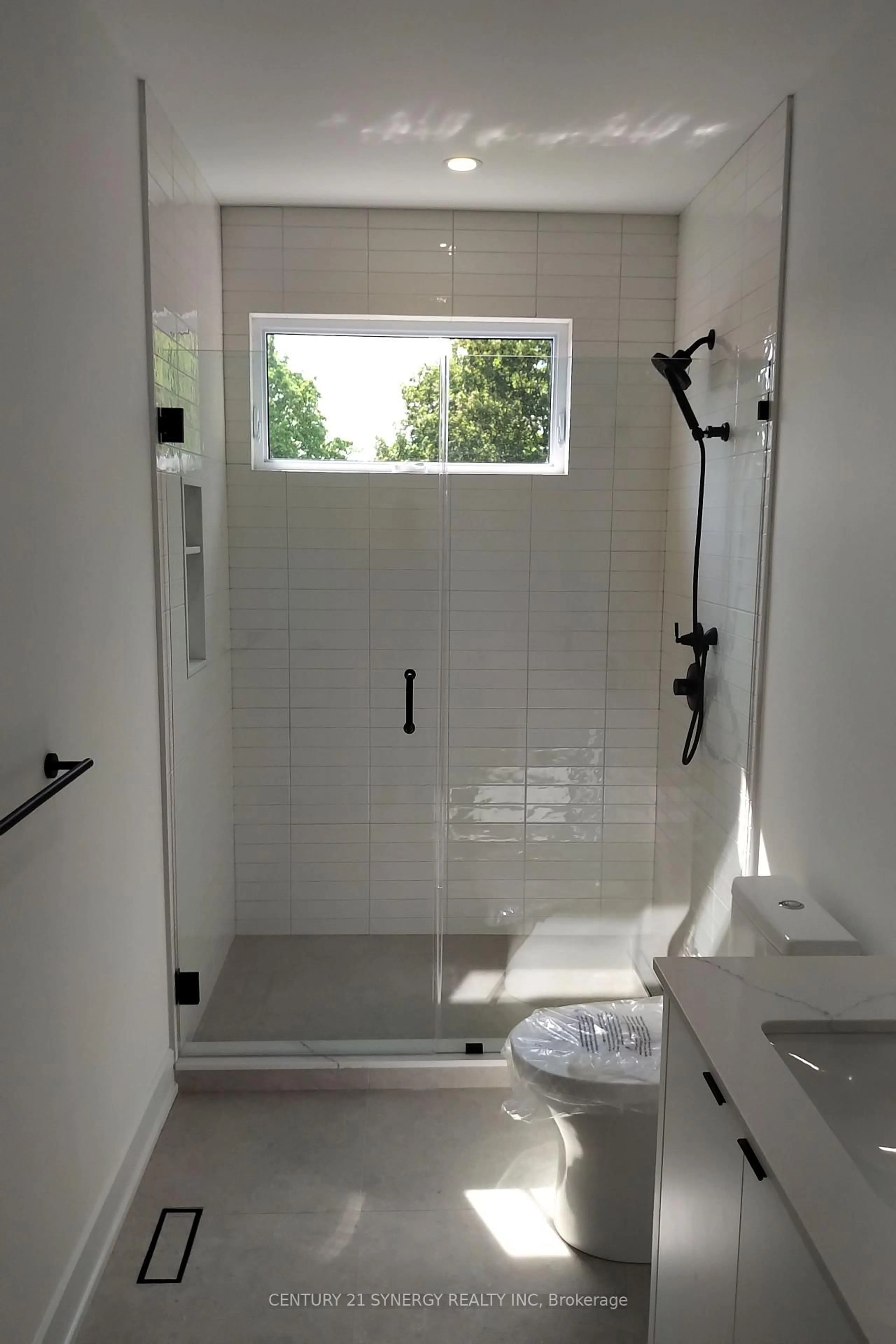 Contemporary bathroom, ceramic/tile floor for 83 Boyce Ave, Ottawa Ontario K2B 6J1