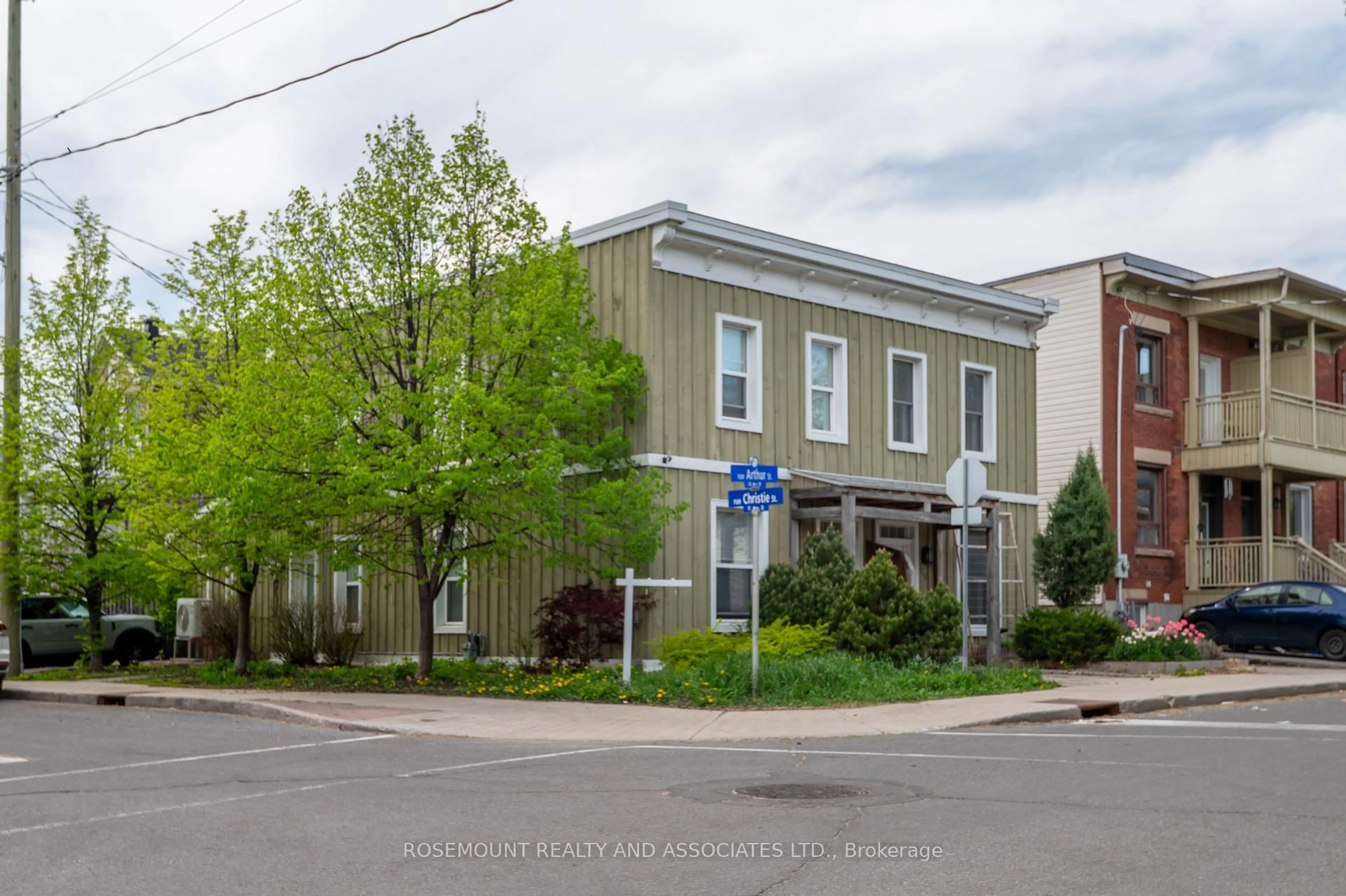 Unknown for 150 Arthur St, Ottawa Ontario K1R 7C2