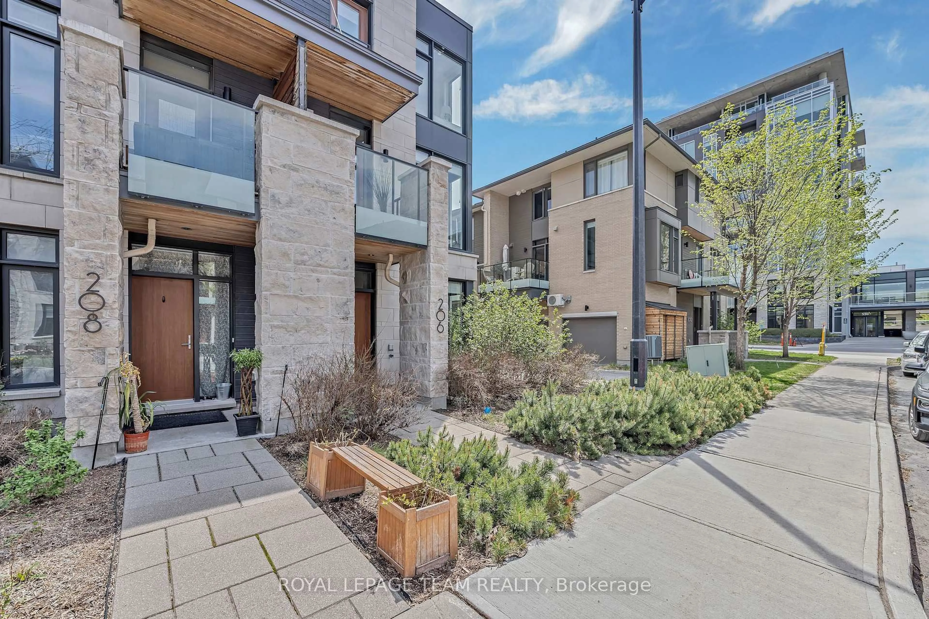 Unknown for 206 Jeremiah Kealey St, Ottawa Ontario K1S 5H3