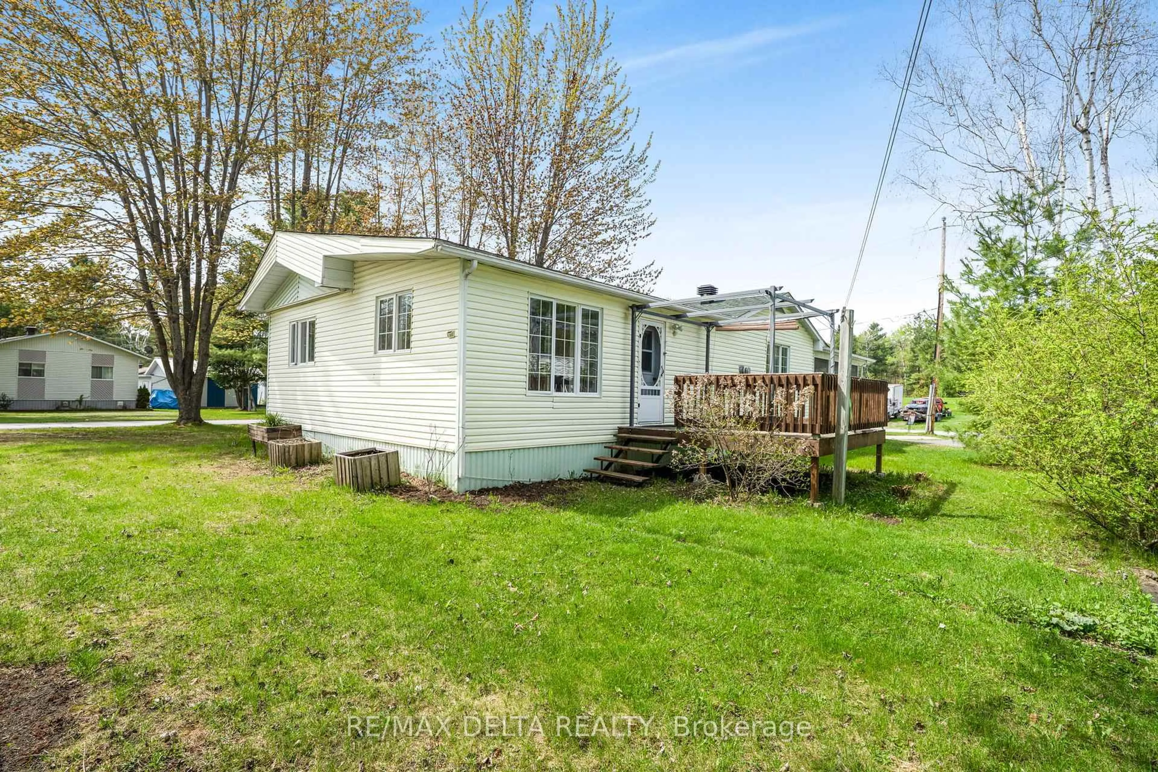 Unknown for 8250 County road 17 Rd #417, Clarence-Rockland Ontario K4K 1K7